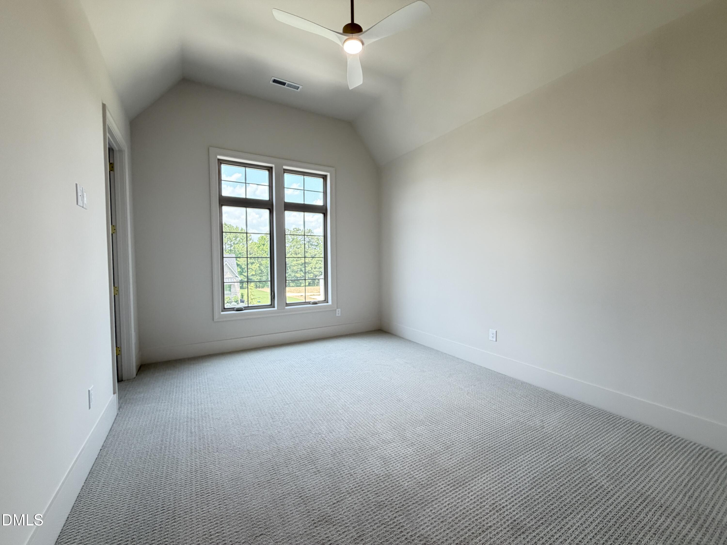 2428 Rosslare Mews Lane