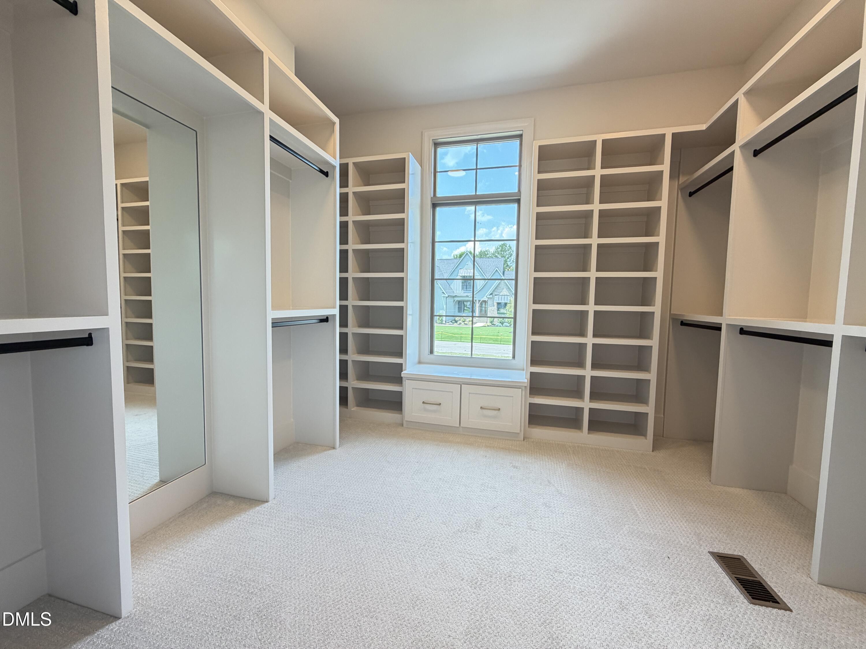 2428 Rosslare Mews Lane