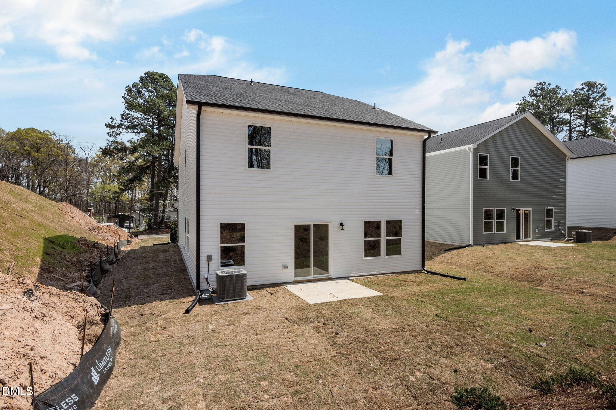 2520 Rolling Pines Avenue