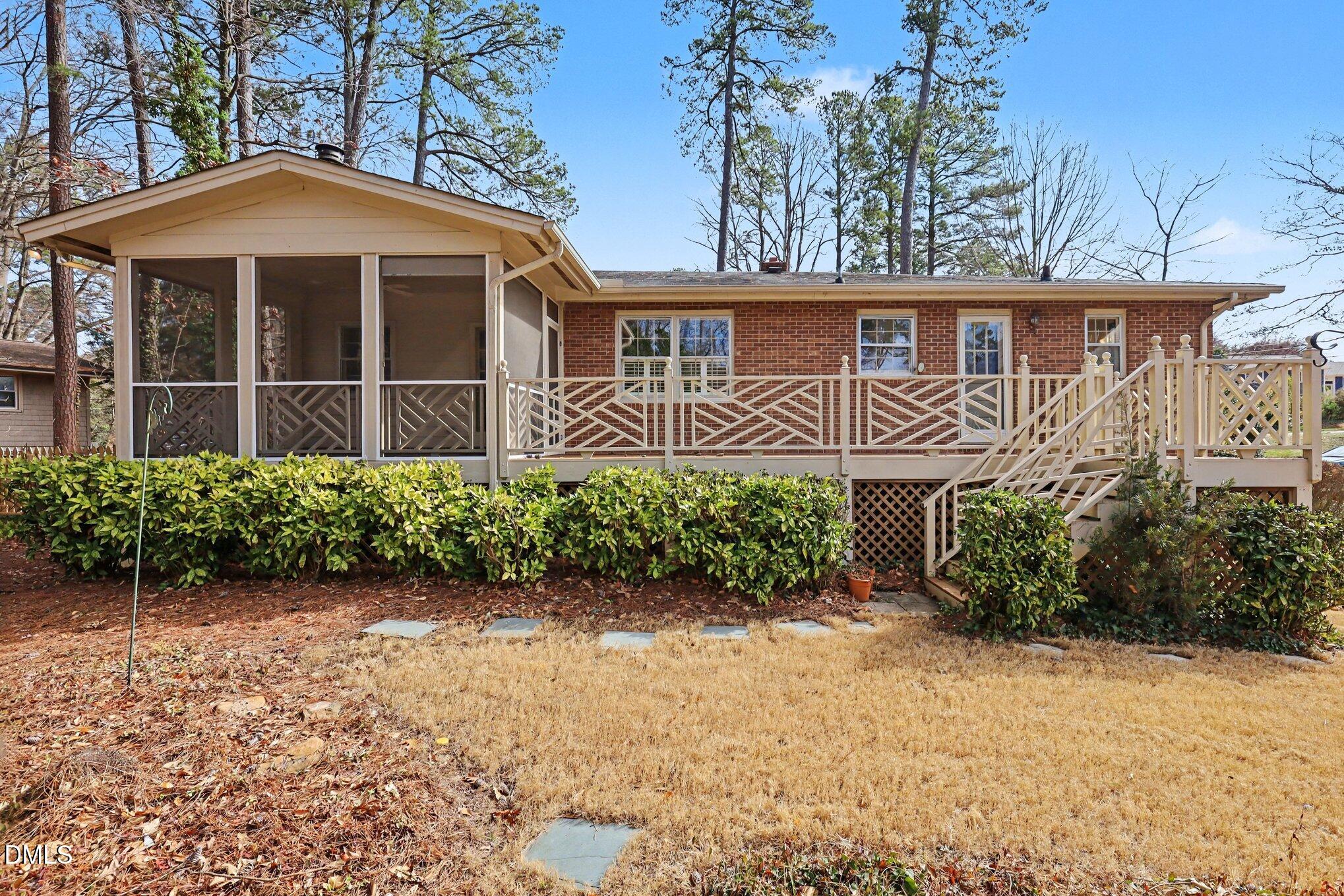 4505 Yadkin Drive