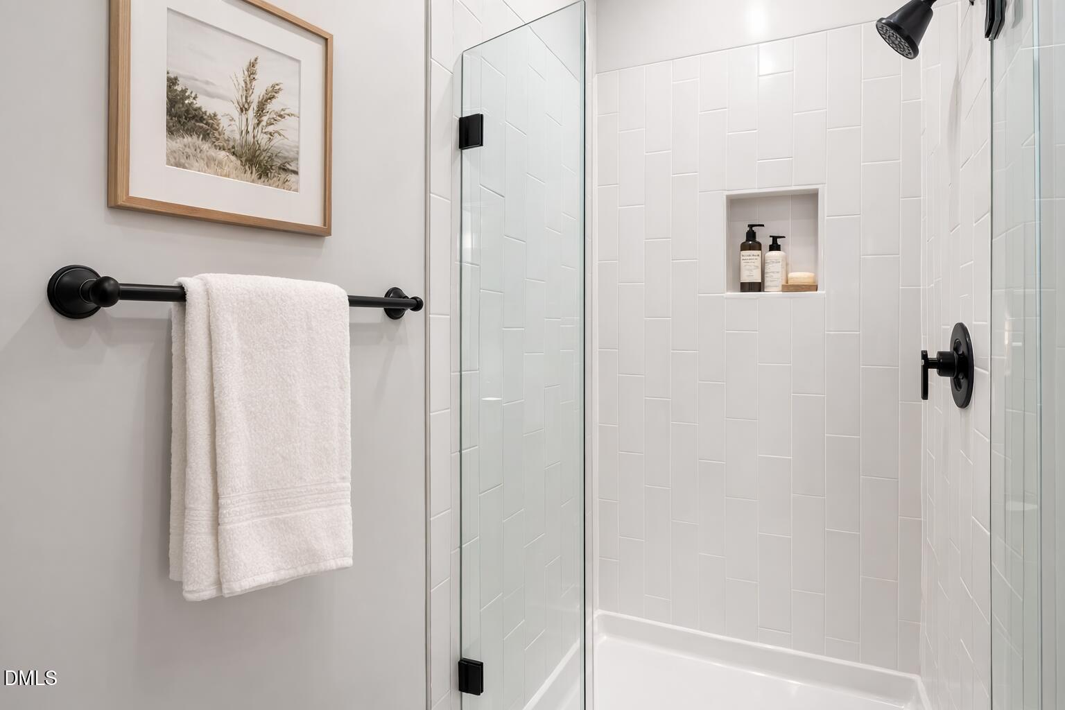 3230 Rowena Avenue Apt B