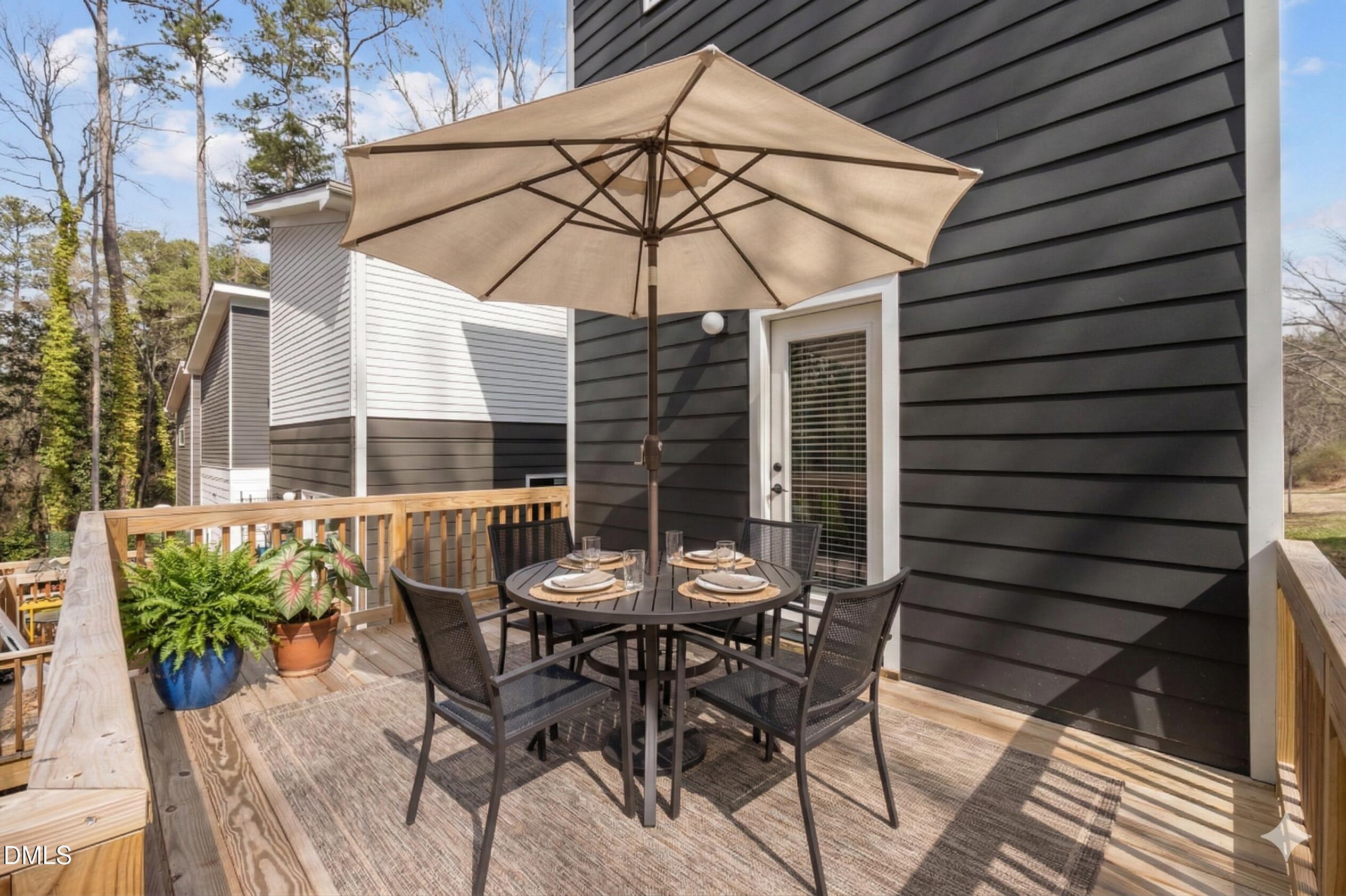 3230 Rowena Avenue Apt B