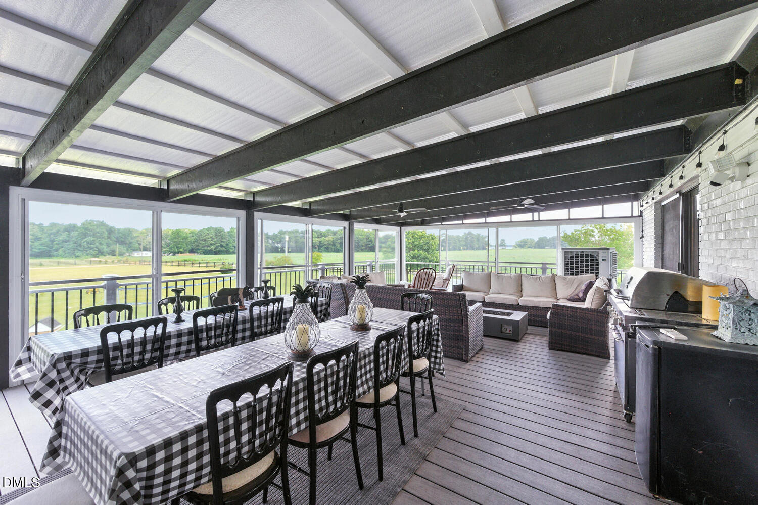 474 E Barefoot Road