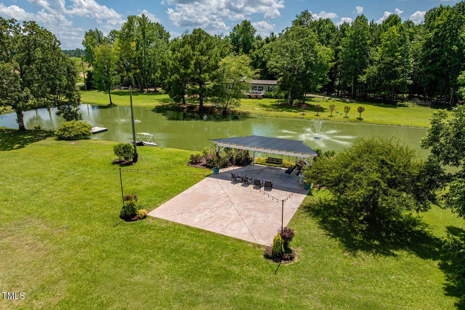 474 E Barefoot Road