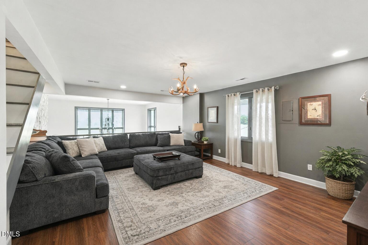 474 E Barefoot Road
