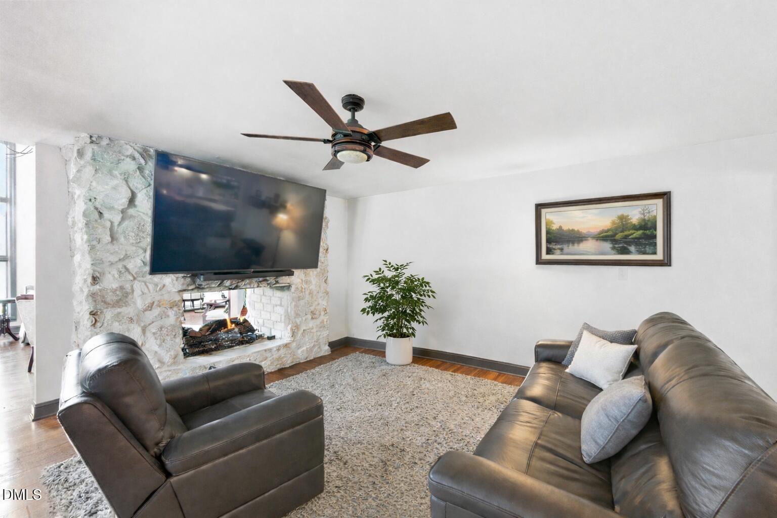 474 E Barefoot Road