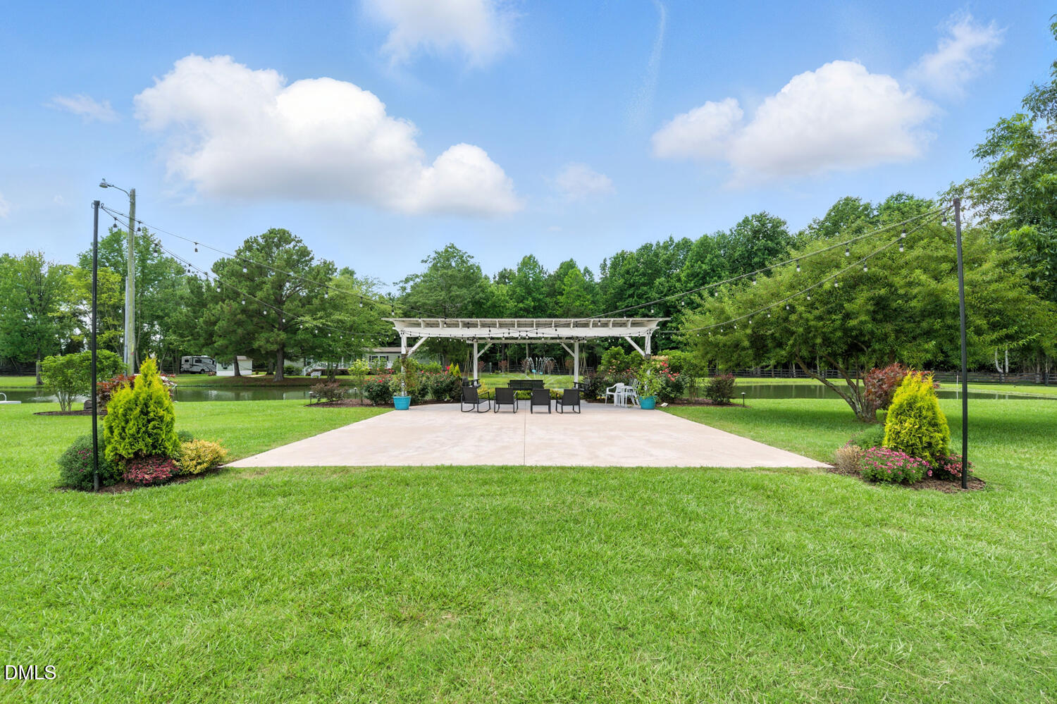 474 E Barefoot Road