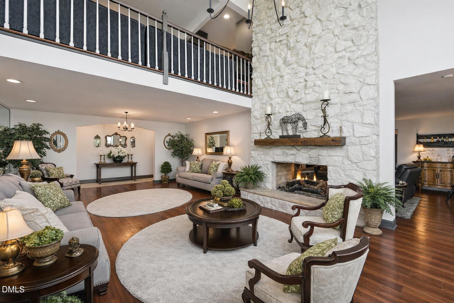 474 E Barefoot Road