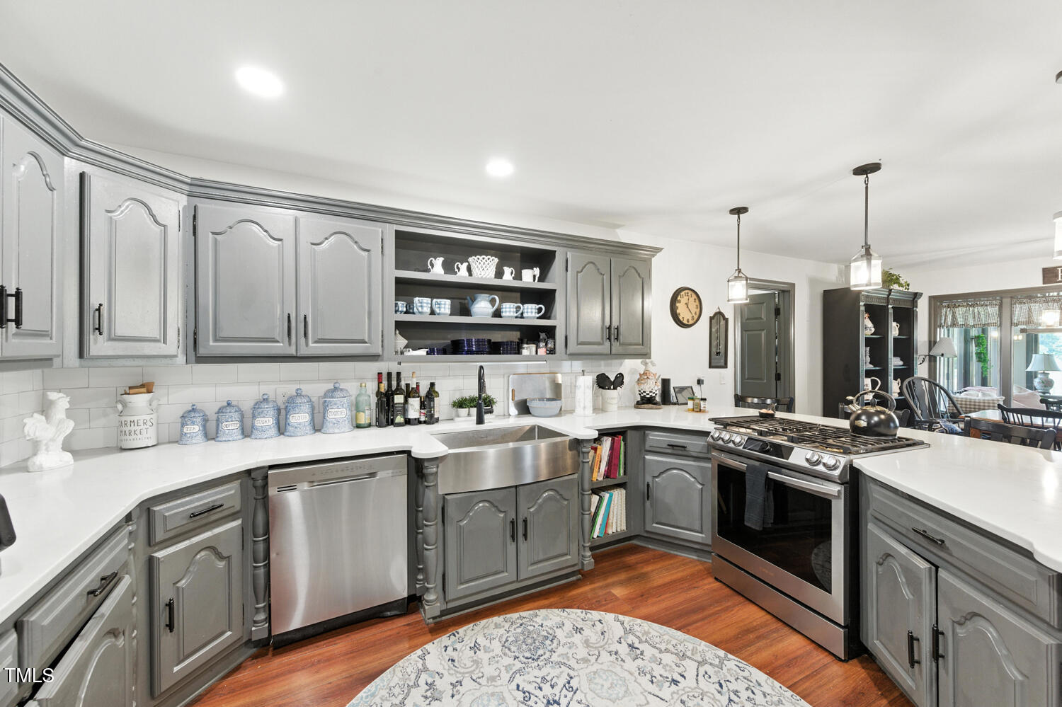 474 E Barefoot Road