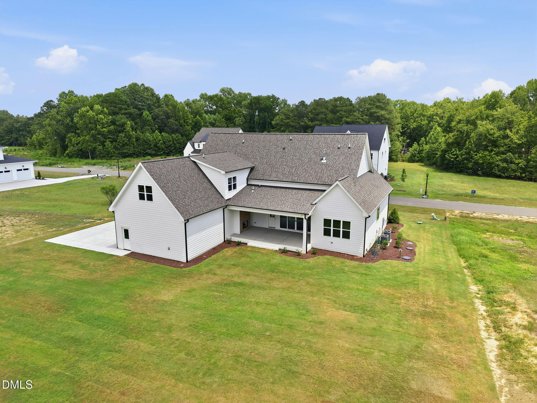 5864 Carriage Gate Drive