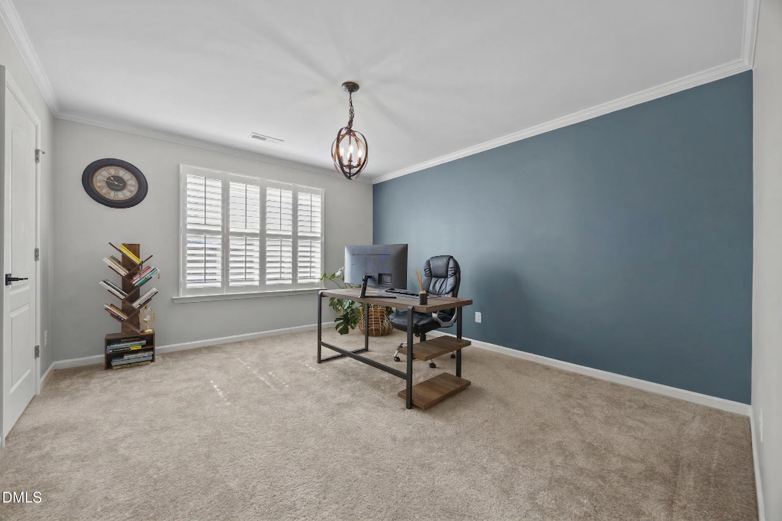 1004 Manderleigh Drive