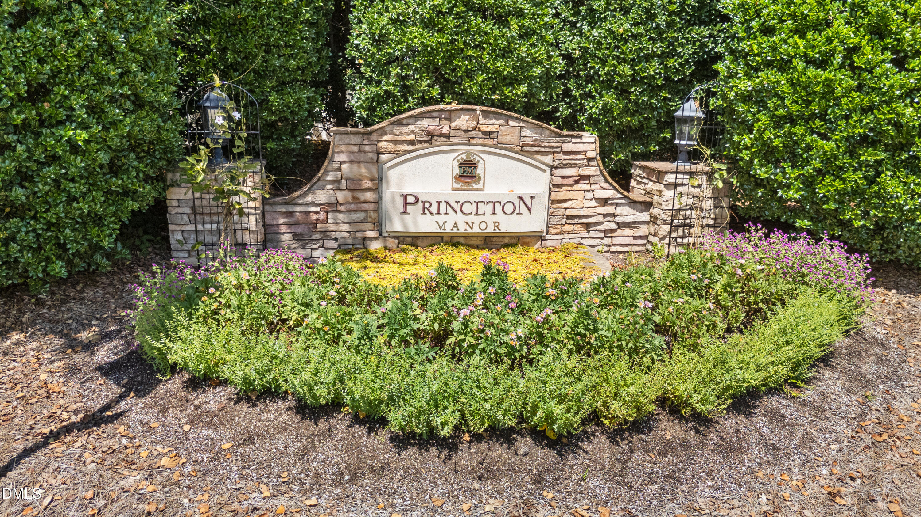 1004 Manderleigh Drive