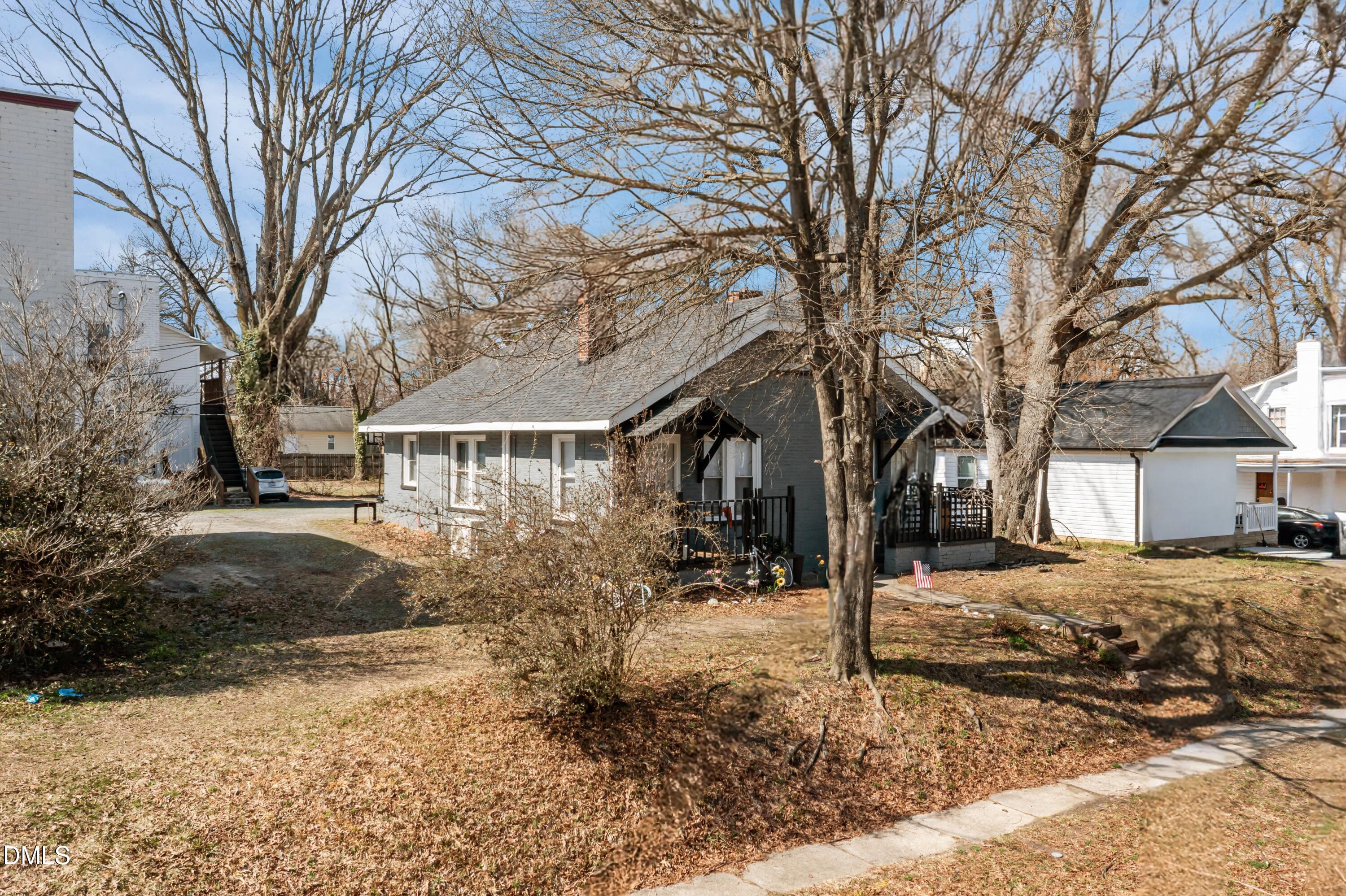 204 W Holt Street