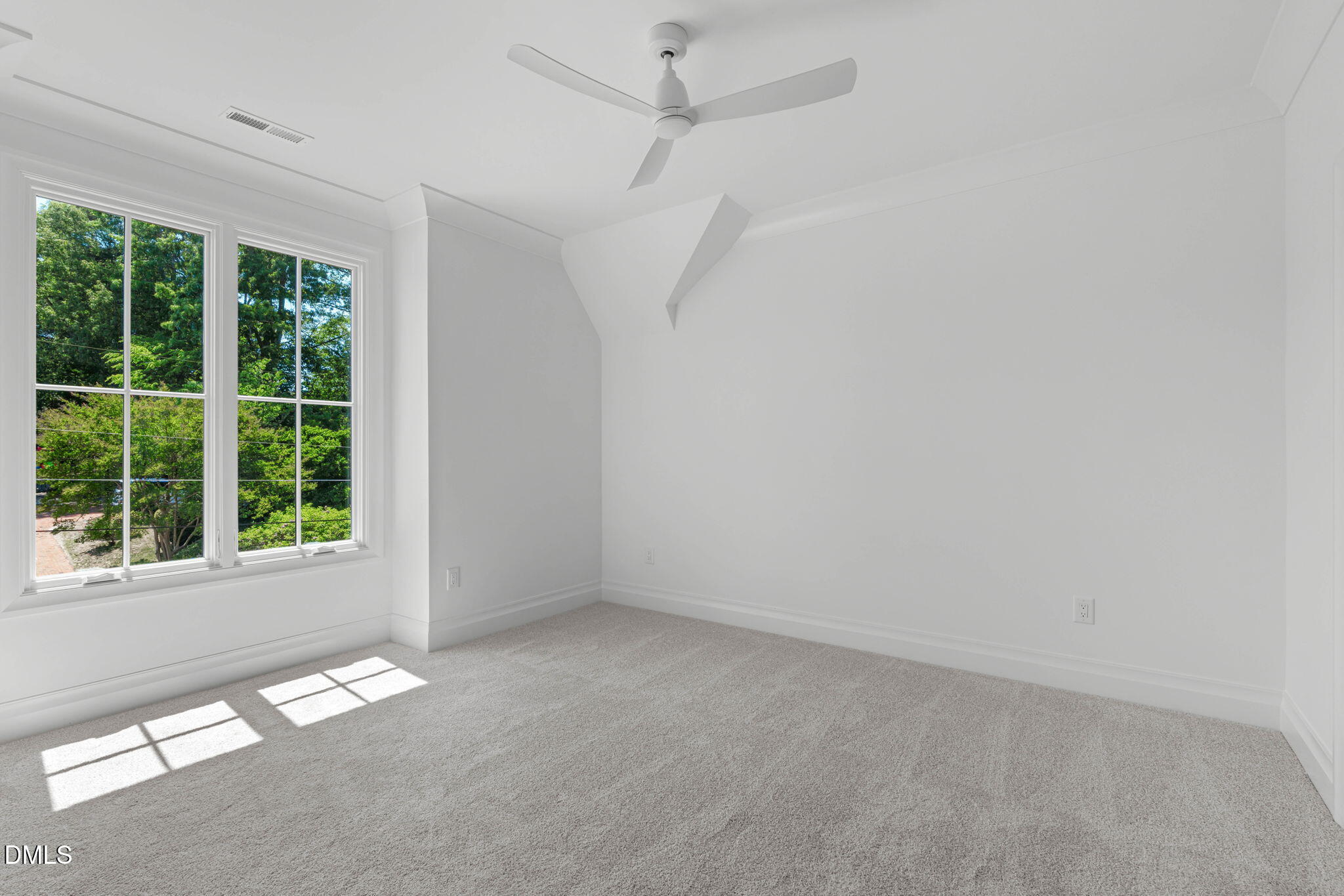 3442 Redbud Lane