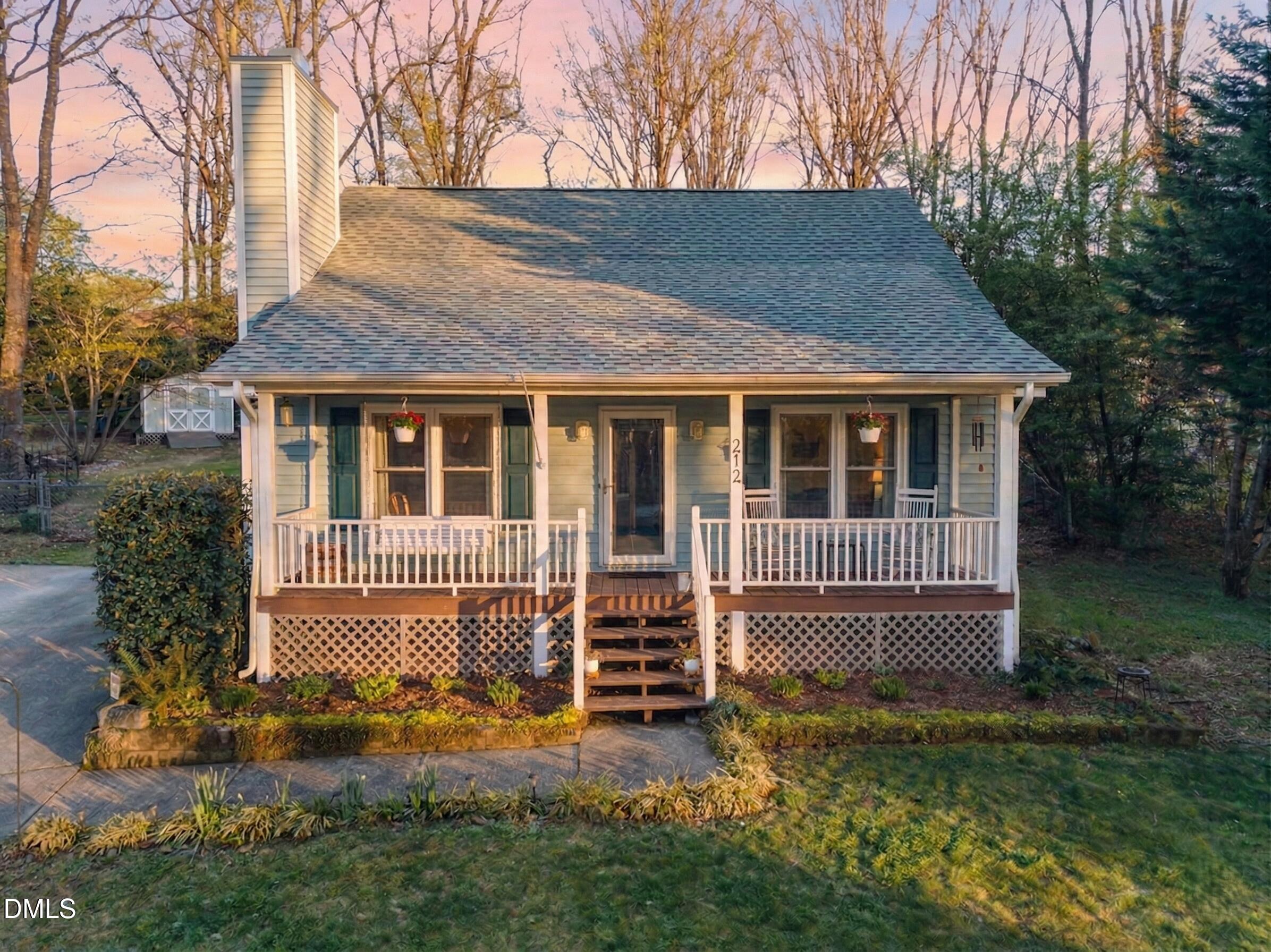212 Esquire Lane