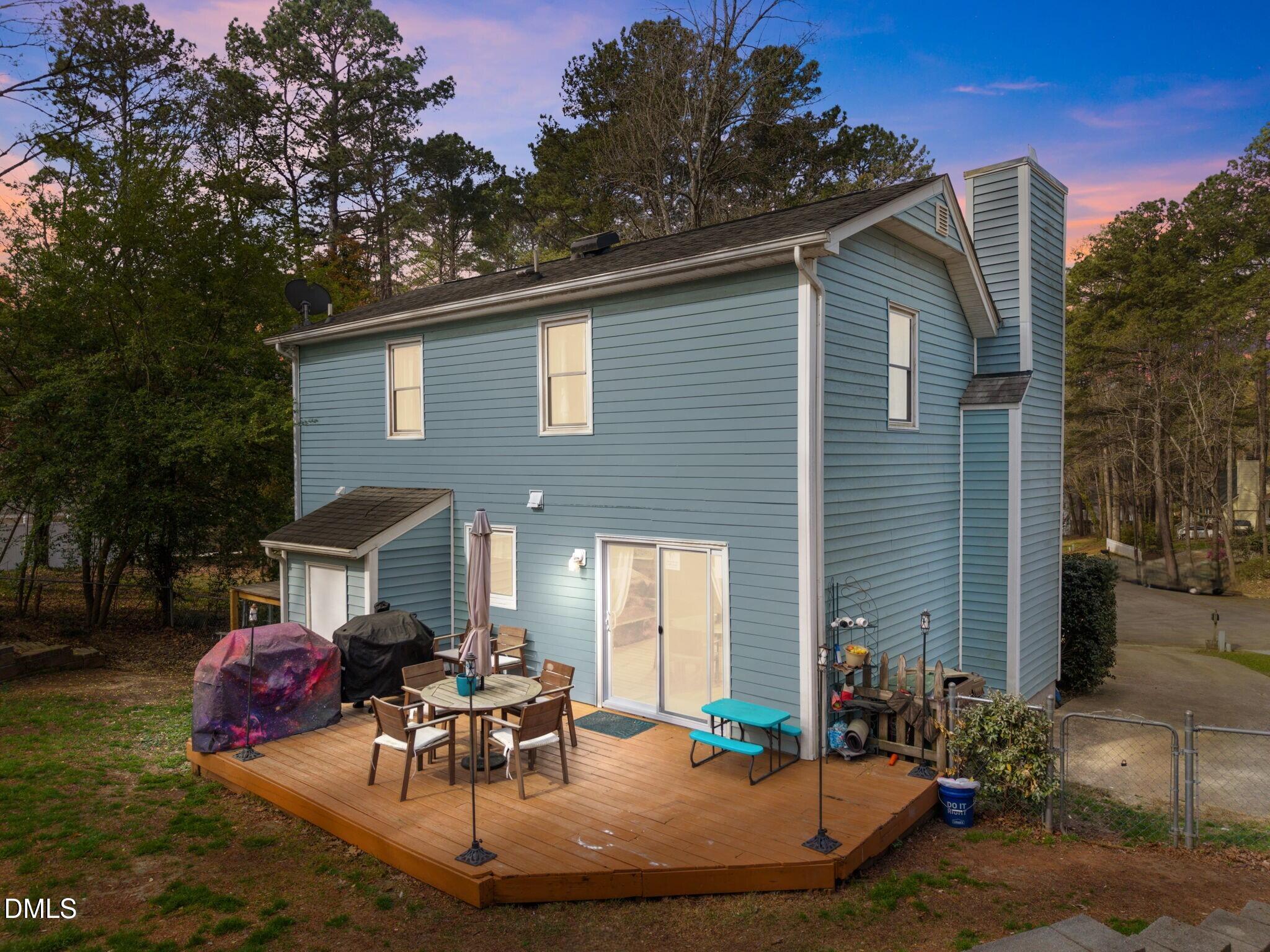 212 Esquire Lane