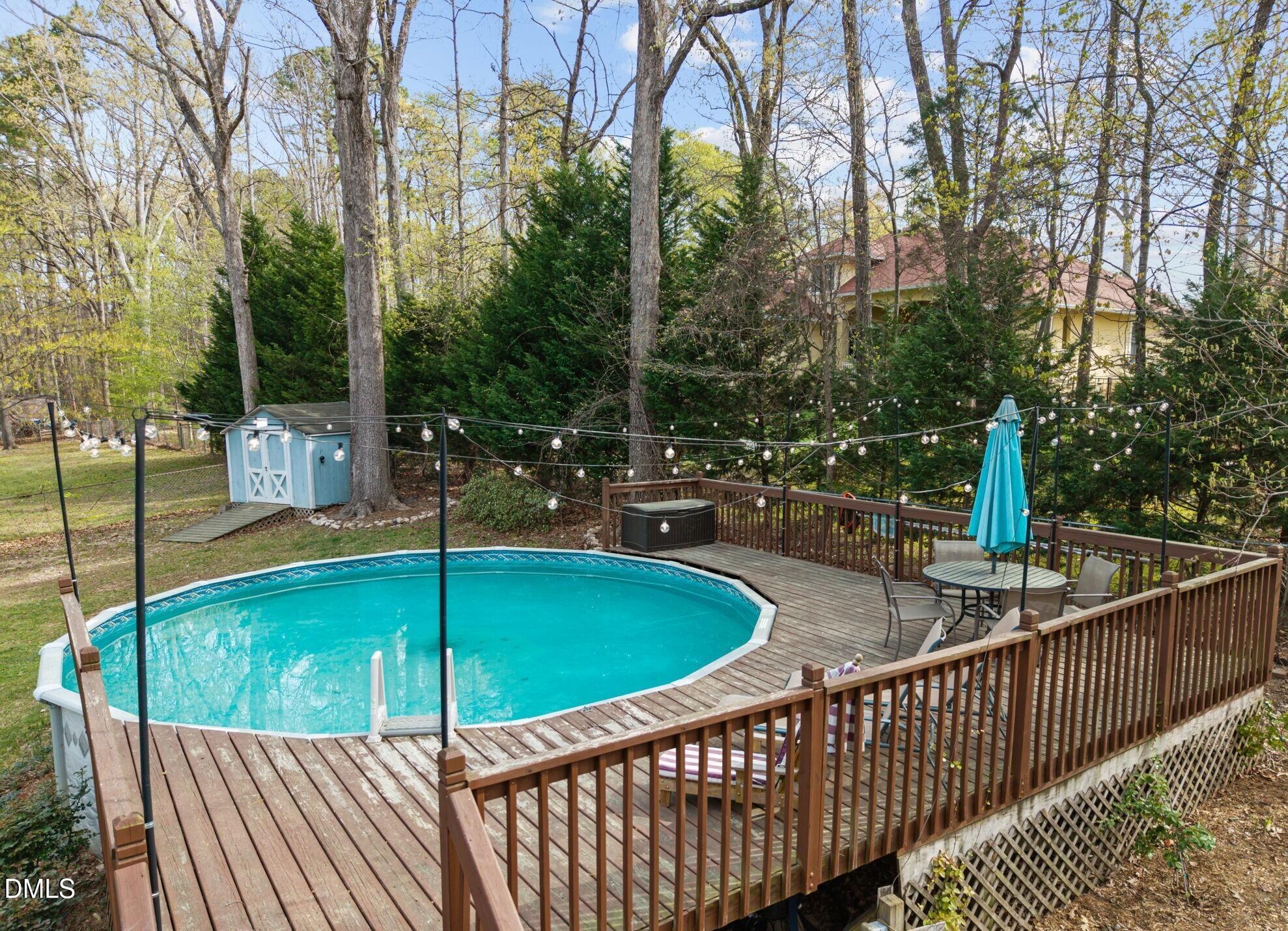 212 Esquire Lane