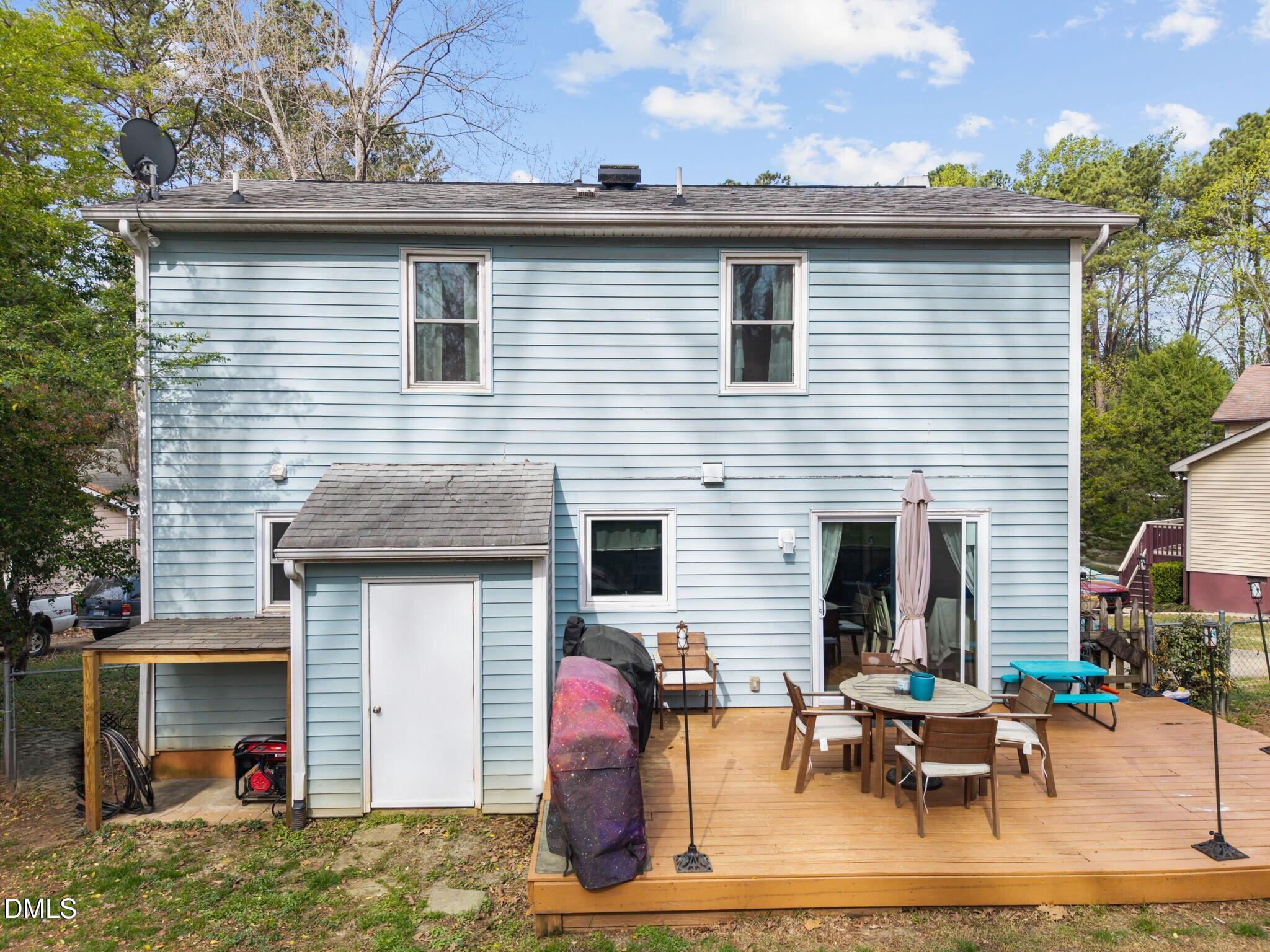 212 Esquire Lane