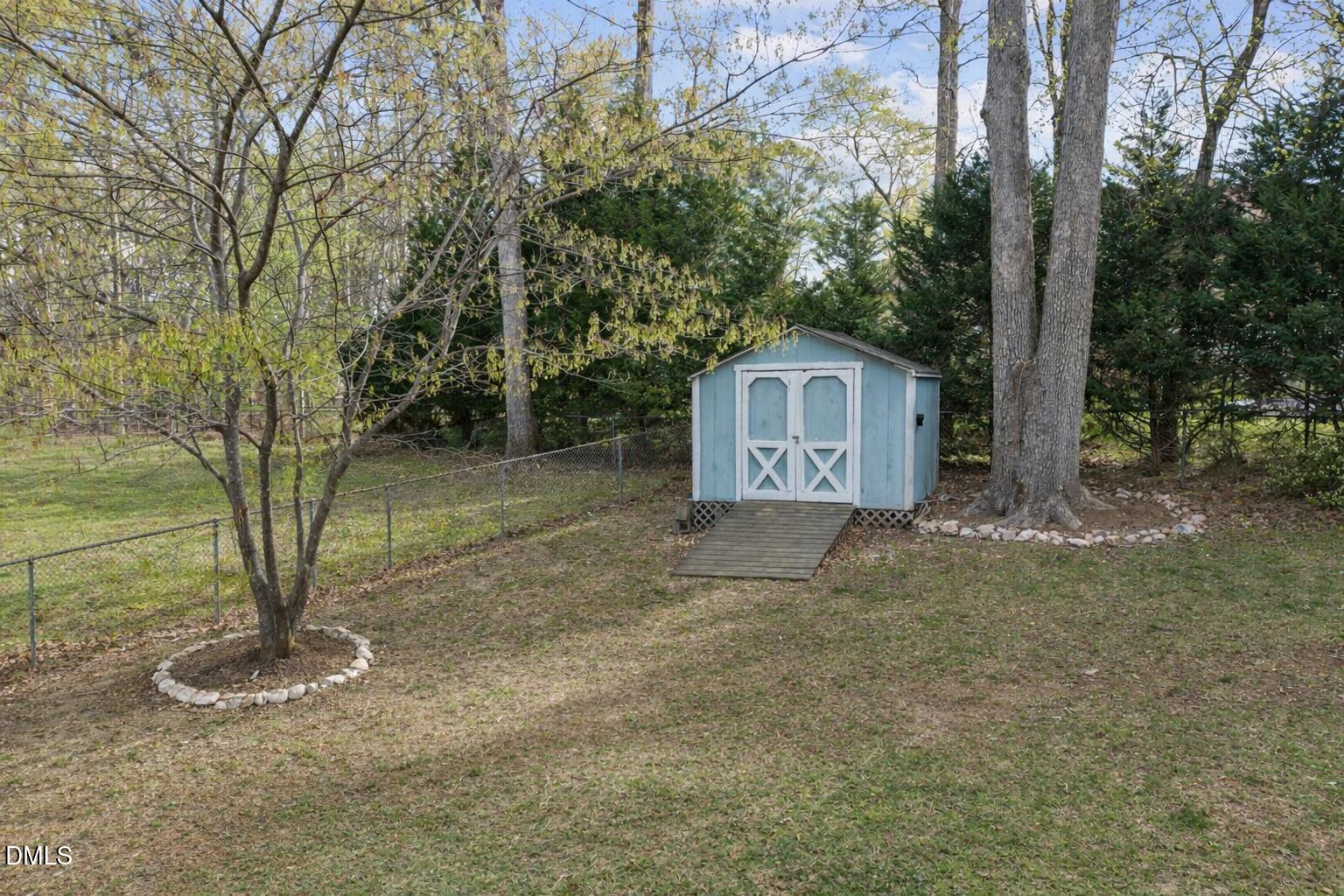 212 Esquire Lane
