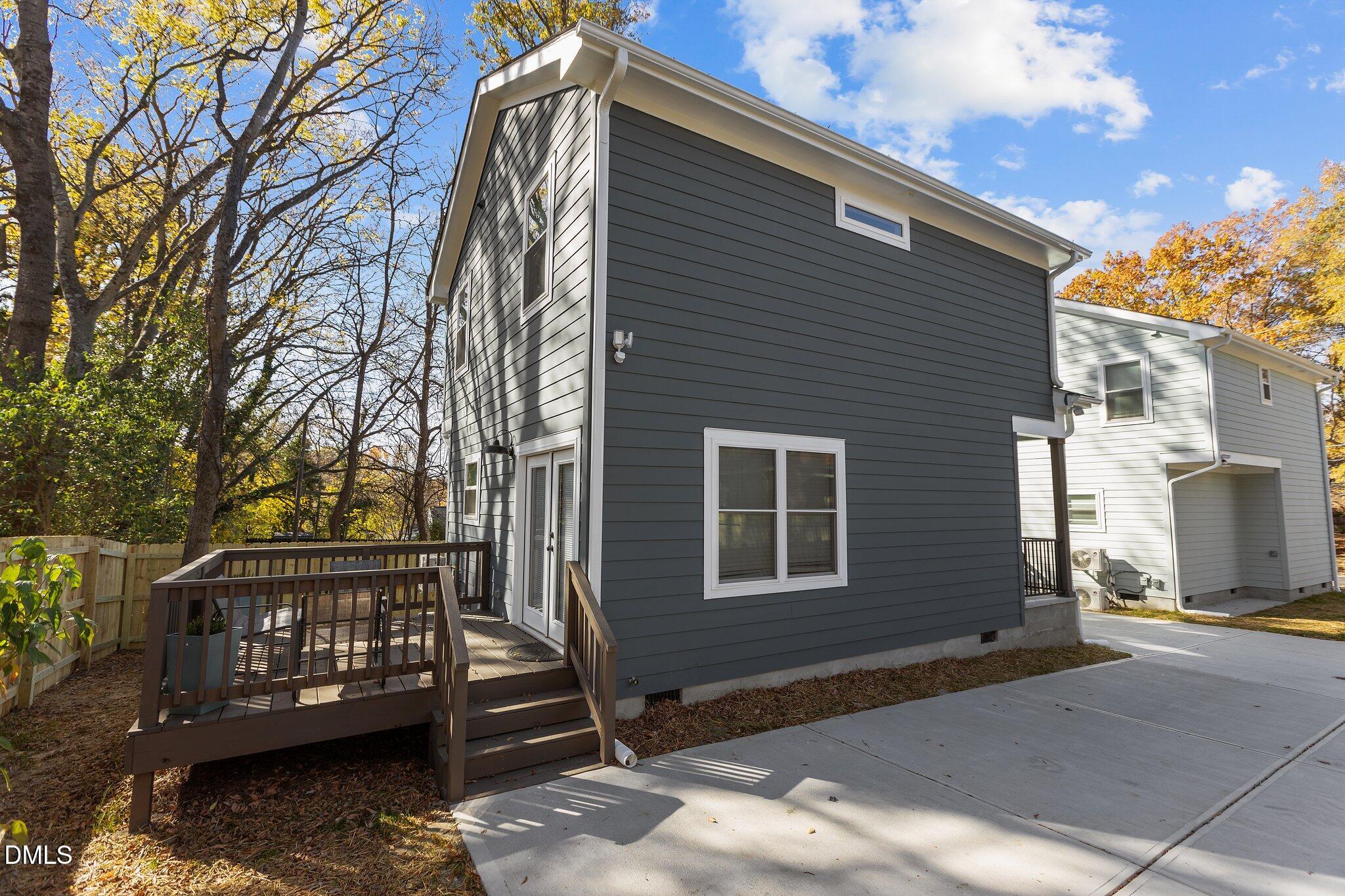 2207-A Otis Street