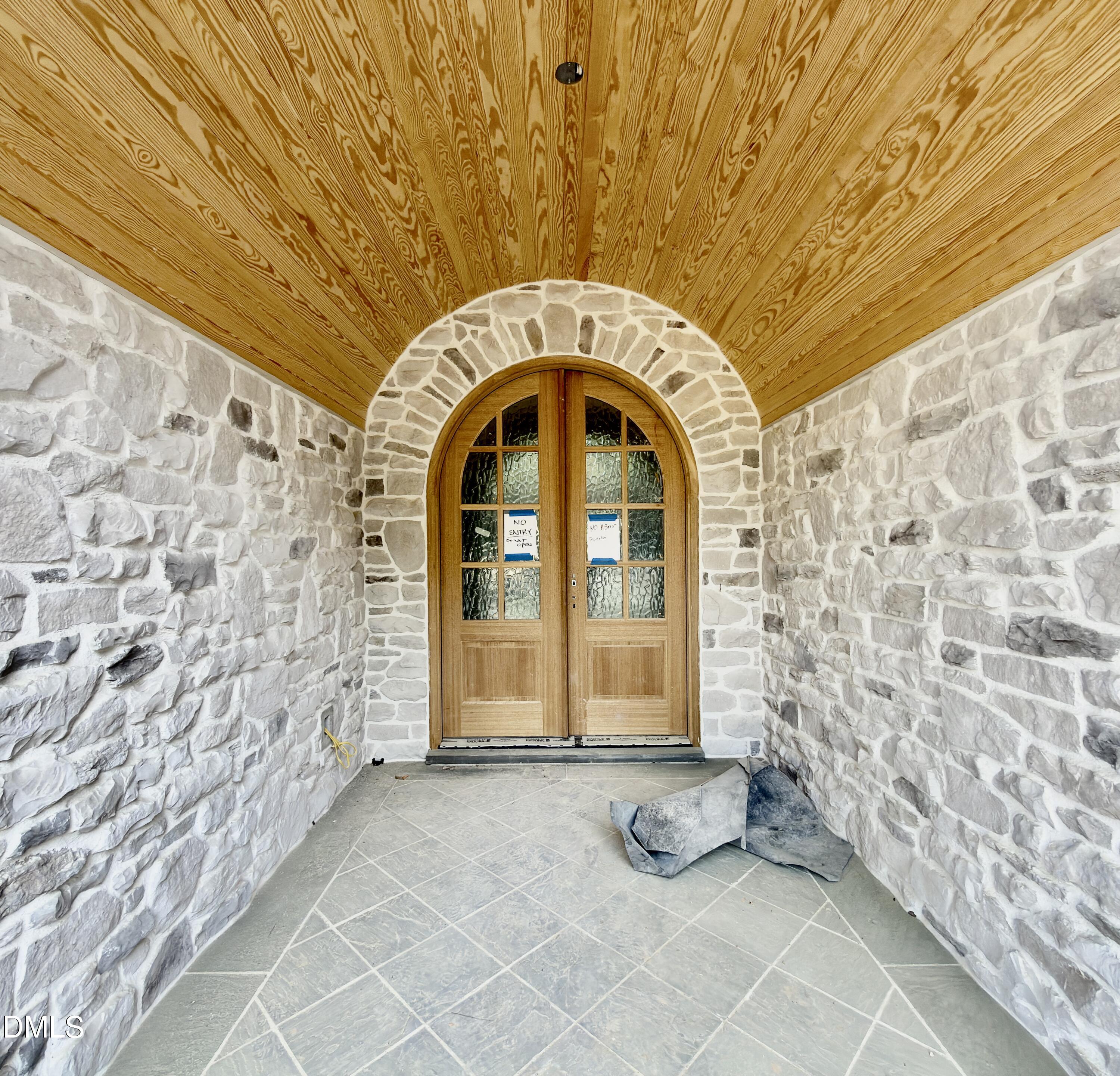 1306 Lennox Place