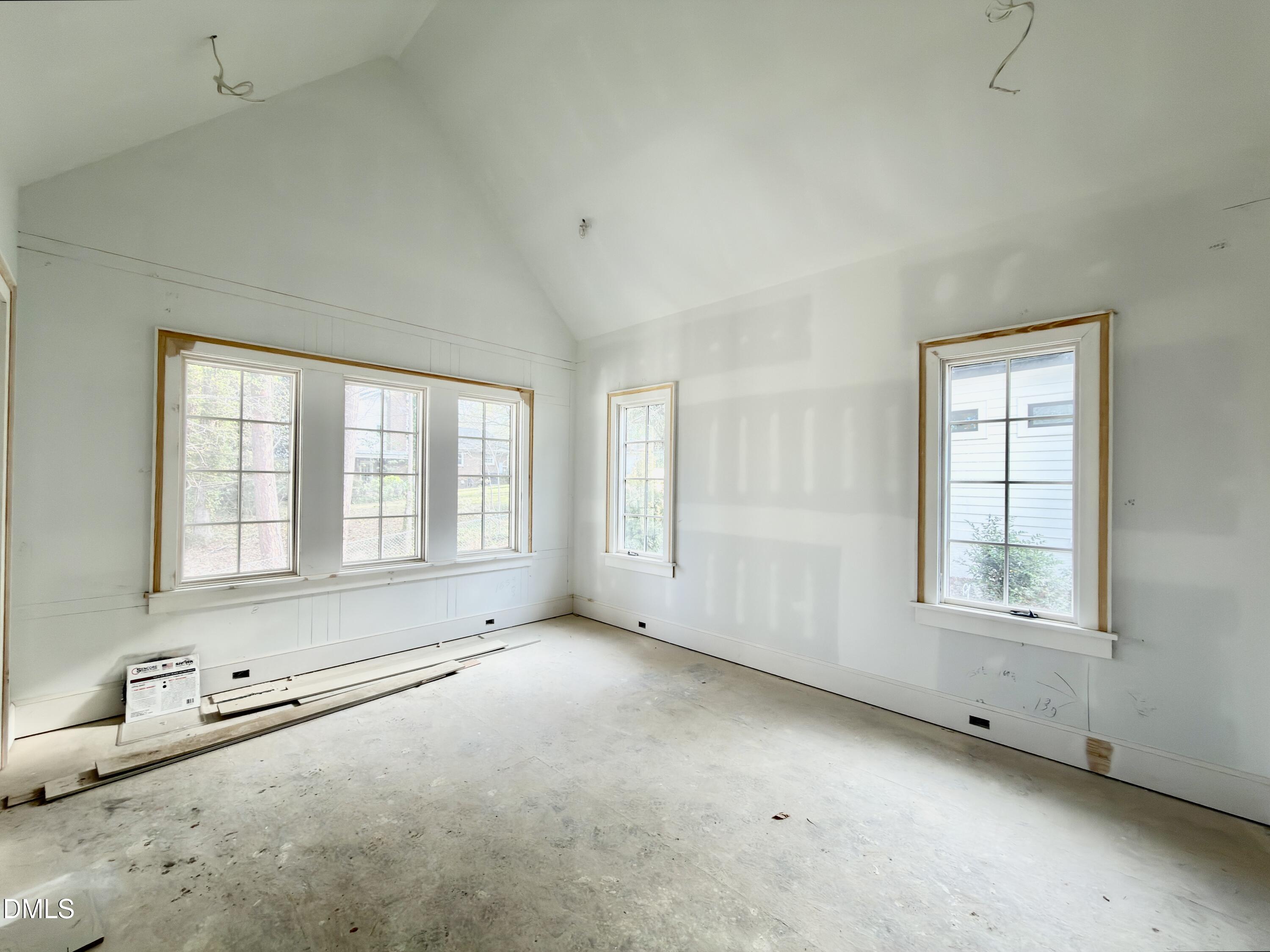 1306 Lennox Place