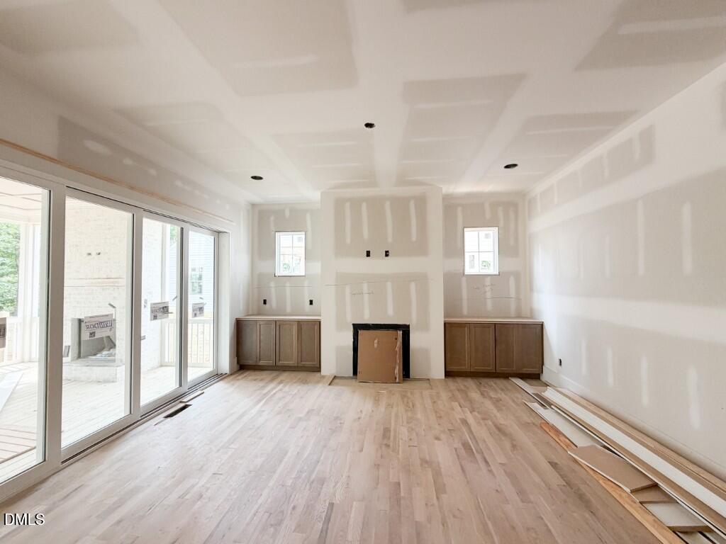 6512 Burnette Flower Way