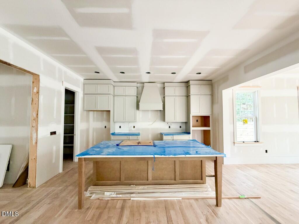 6512 Burnette Flower Way
