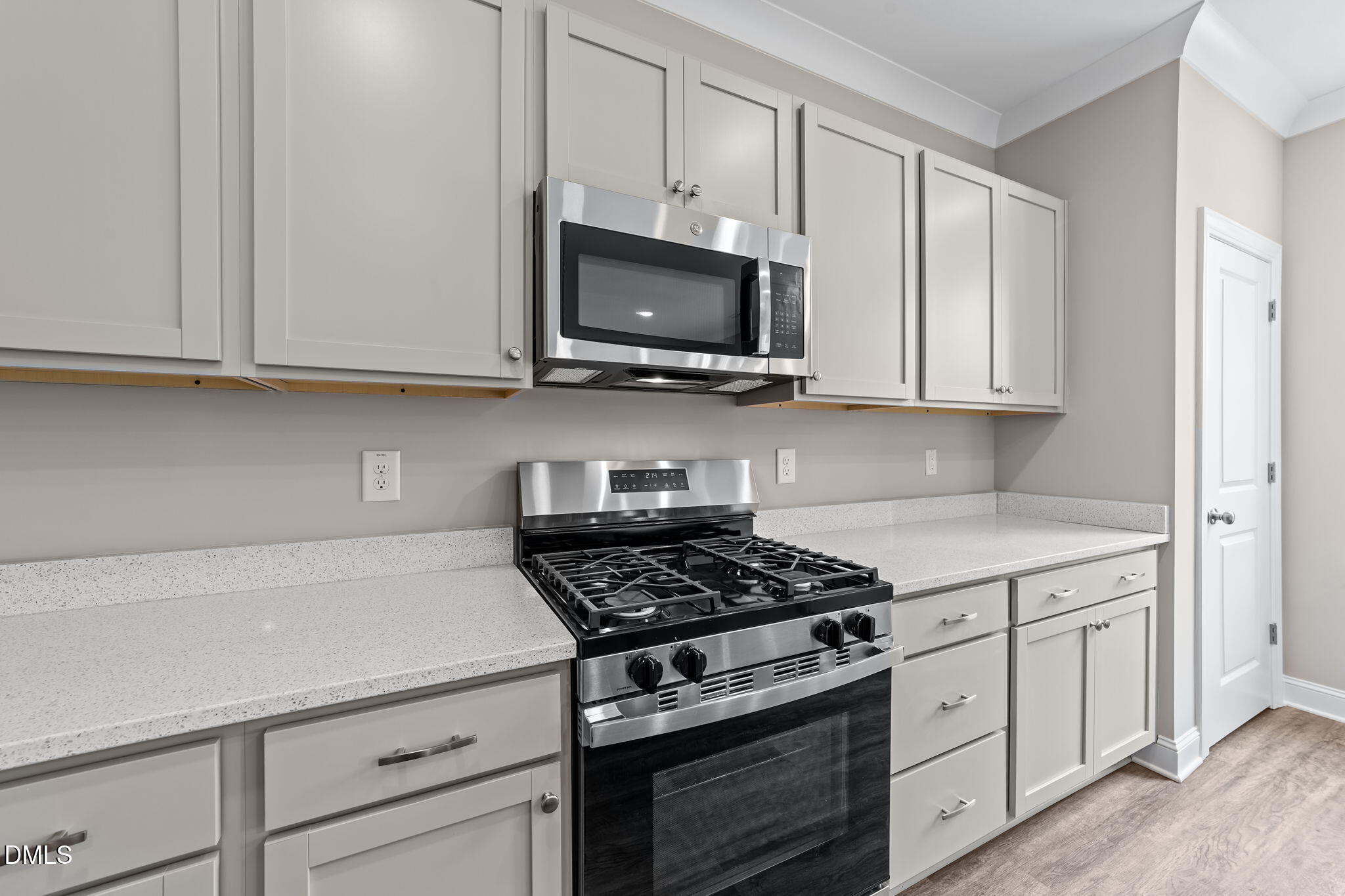120 Oyster Lane # 23