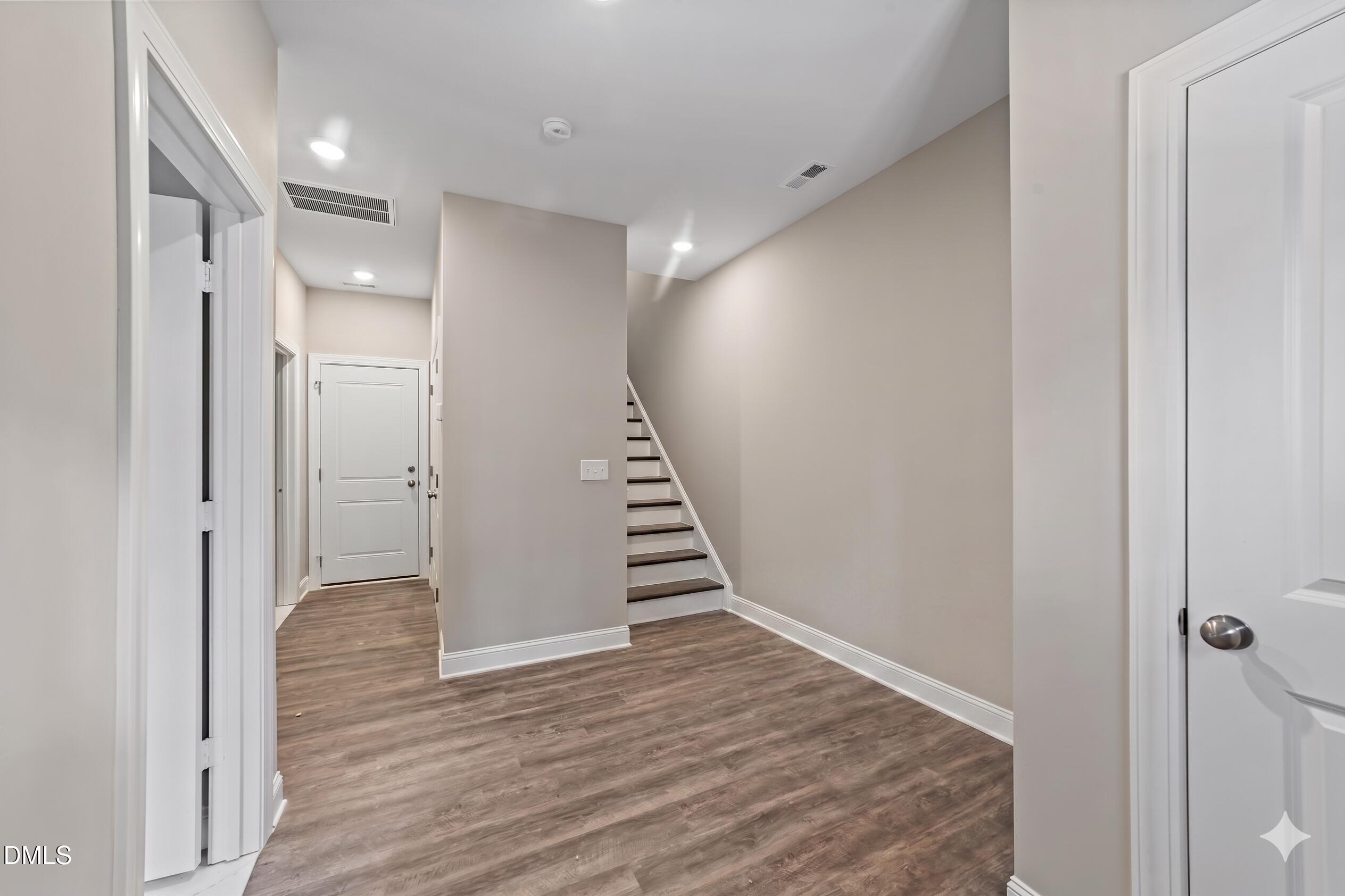 120 Oyster Lane # 23
