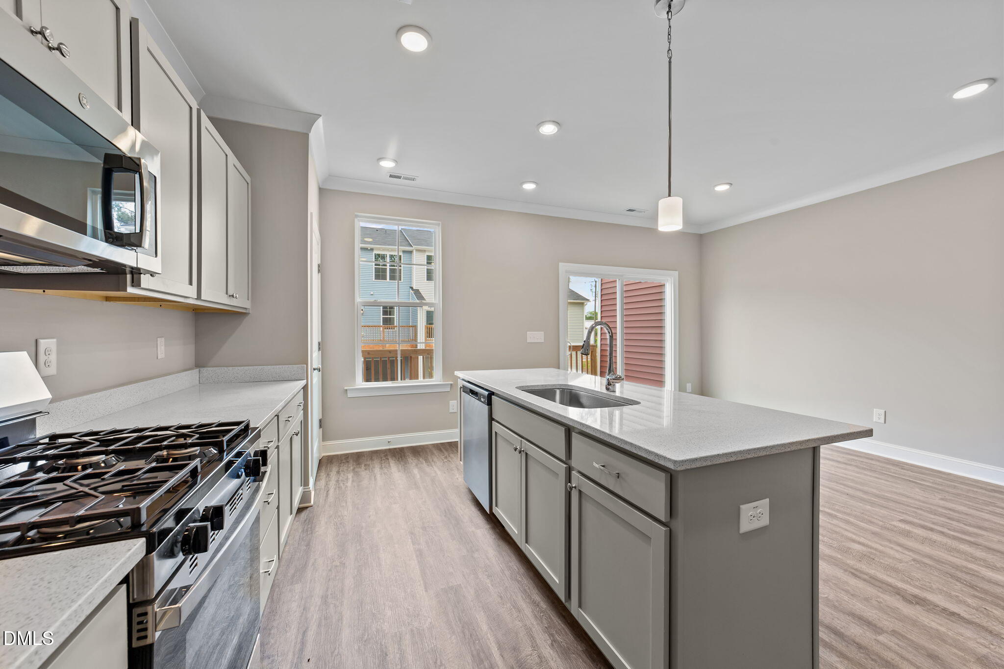 120 Oyster Lane # 23