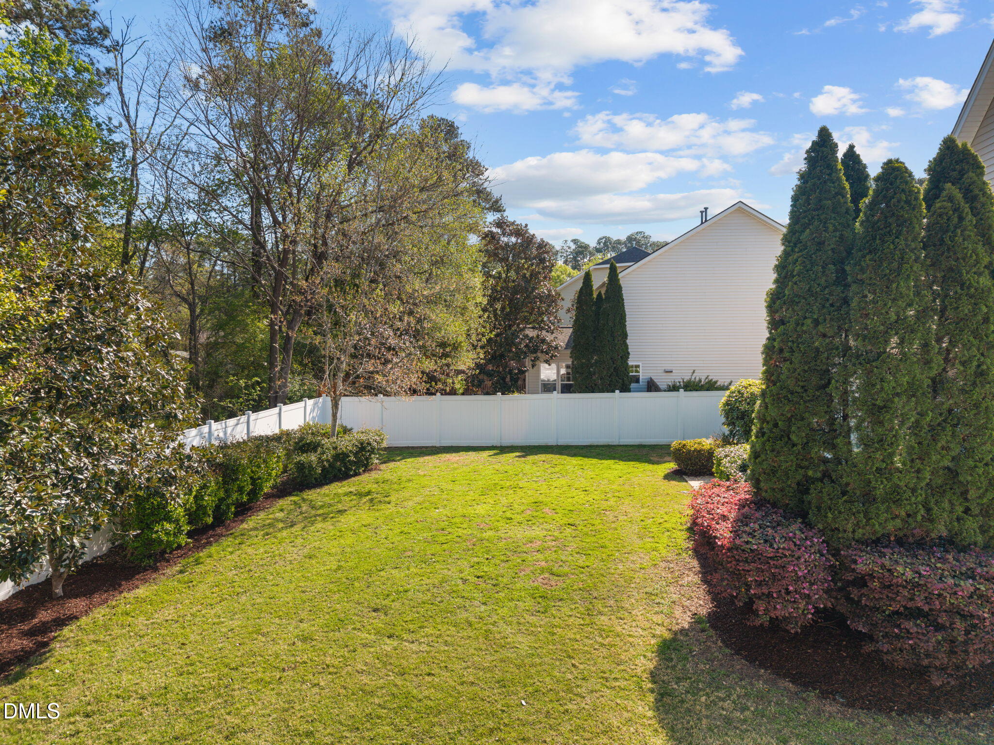 1001 Deshire Lane