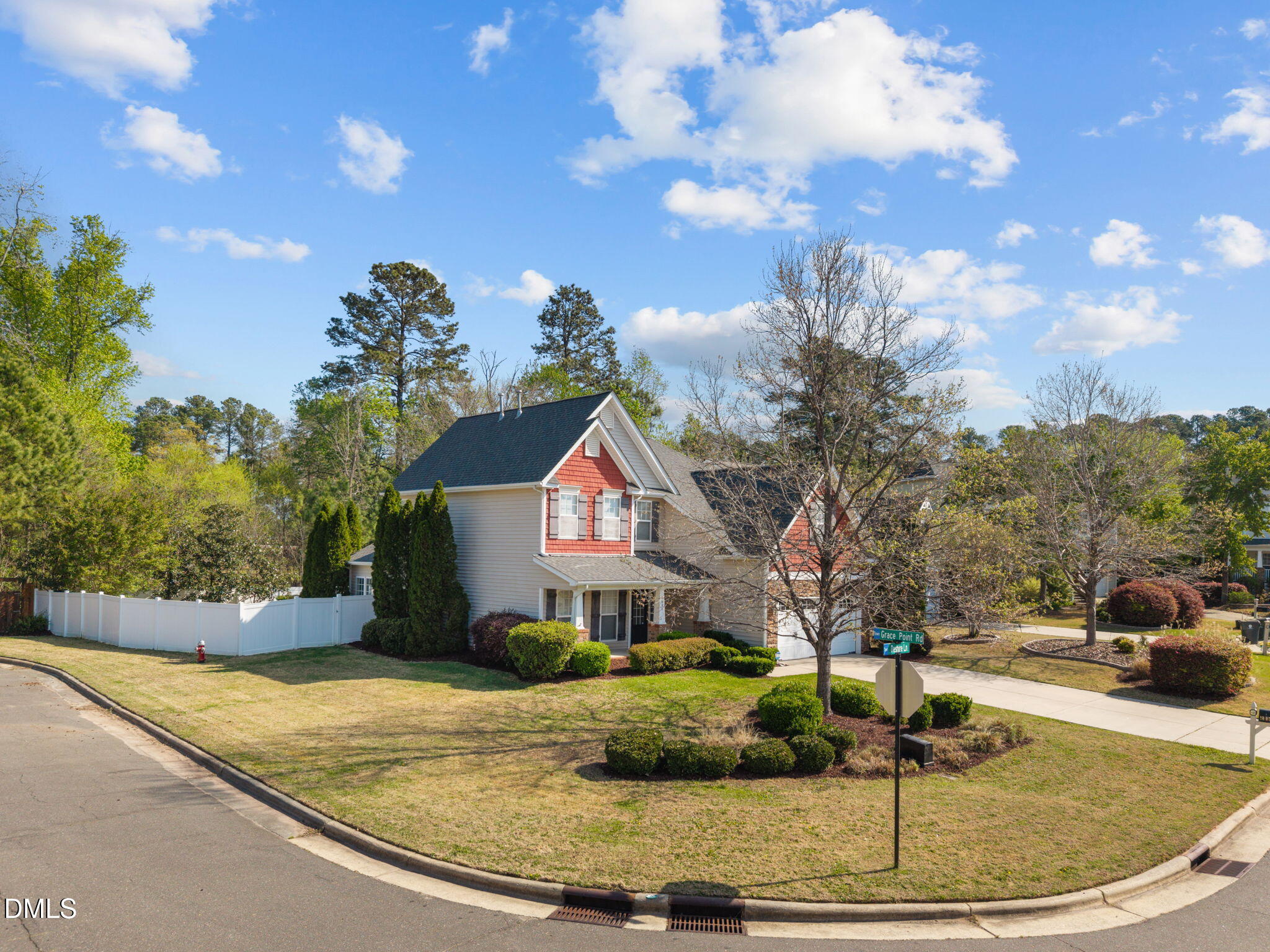 1001 Deshire Lane