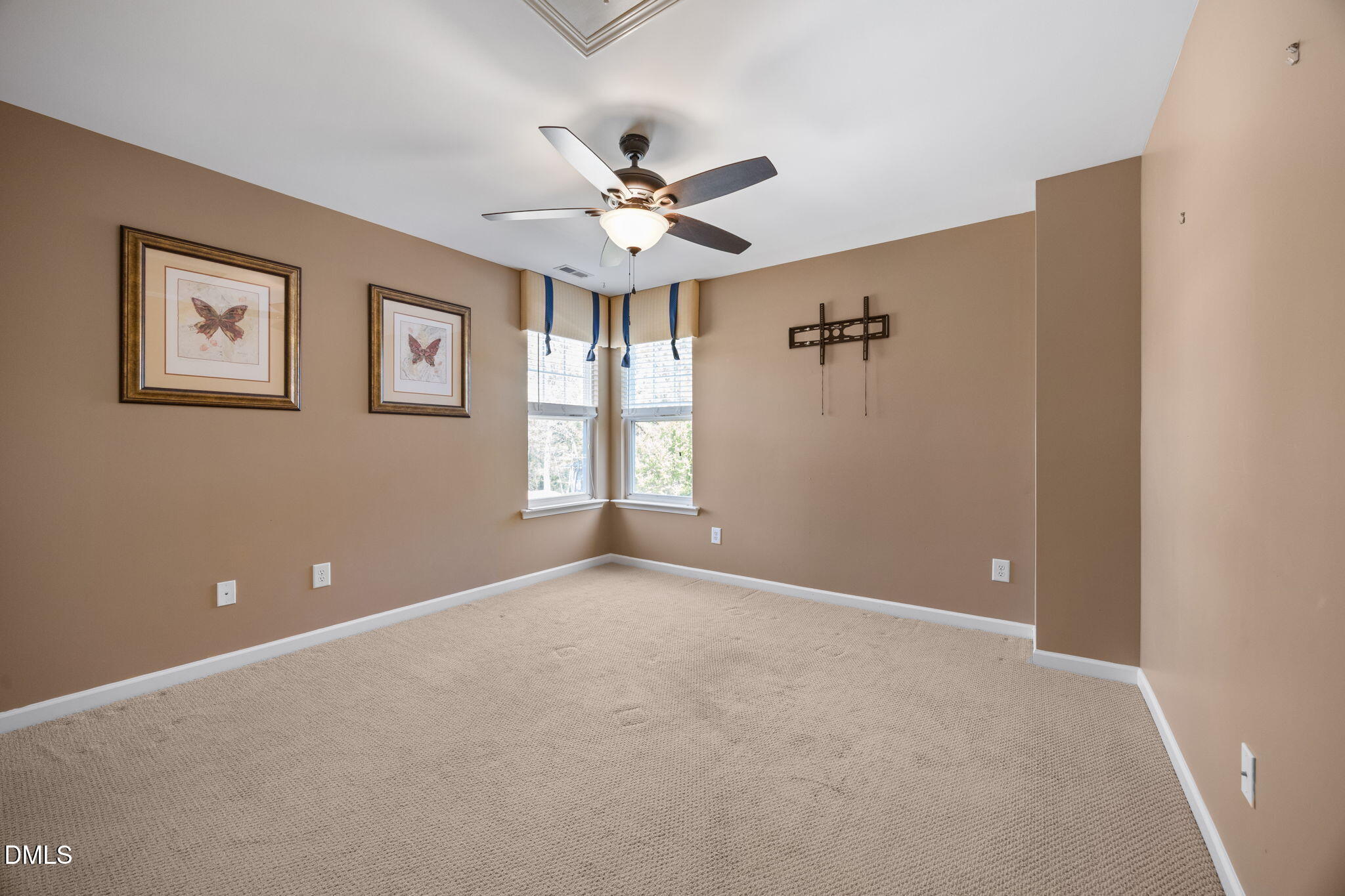 1001 Deshire Lane