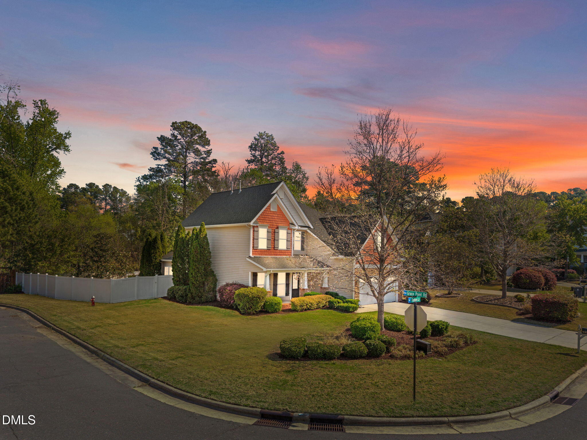 1001 Deshire Lane