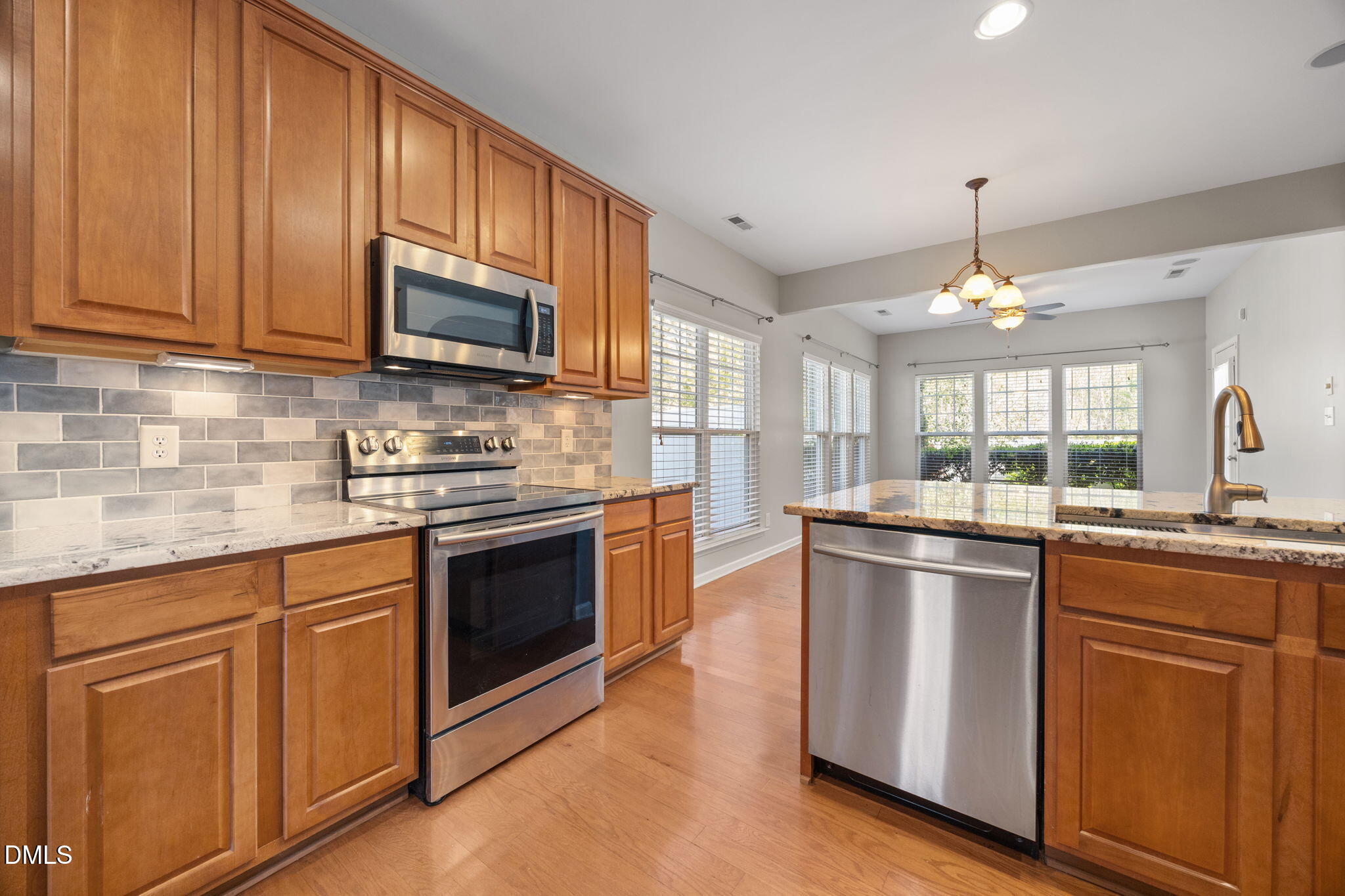 1001 Deshire Lane