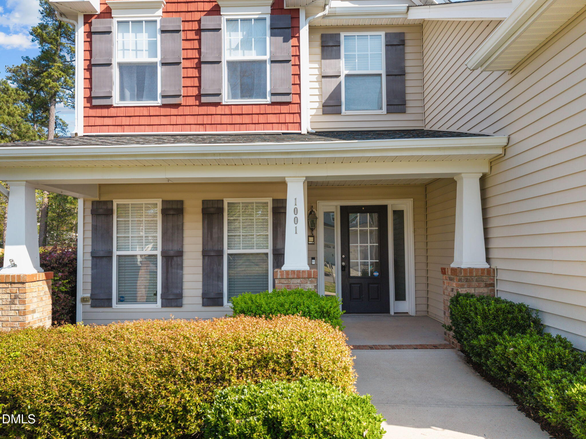 1001 Deshire Lane