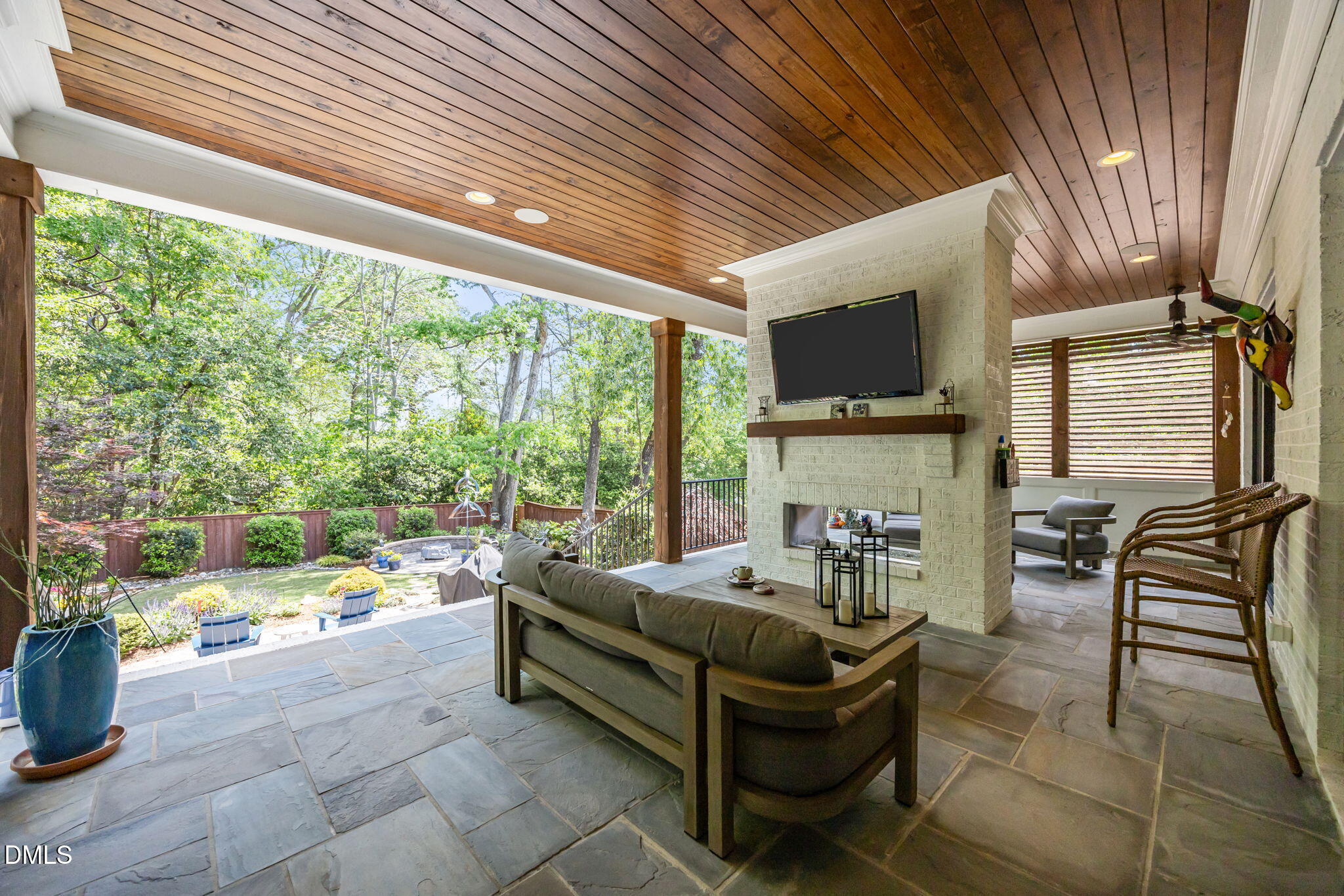 2118 Cowper Drive