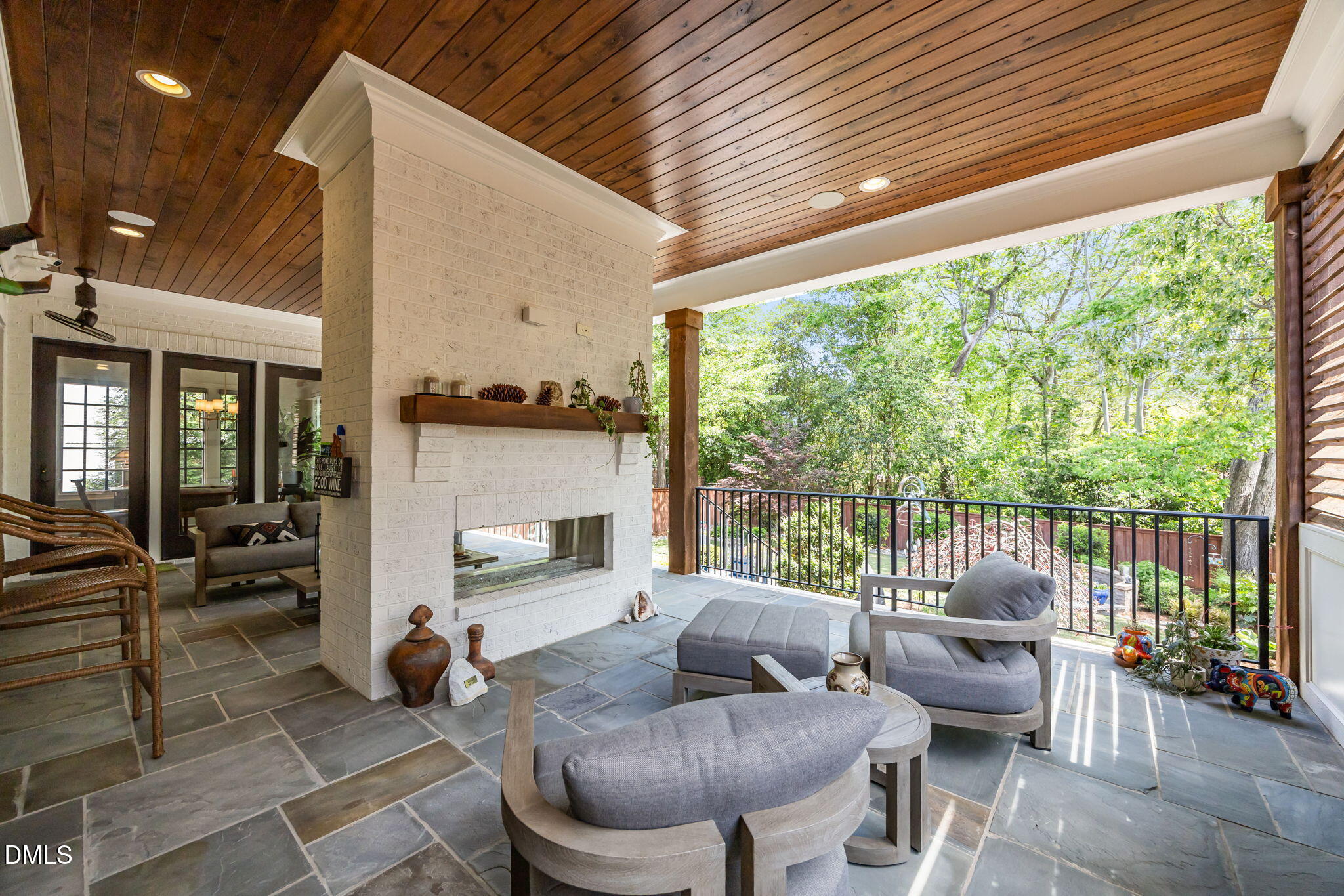 2118 Cowper Drive
