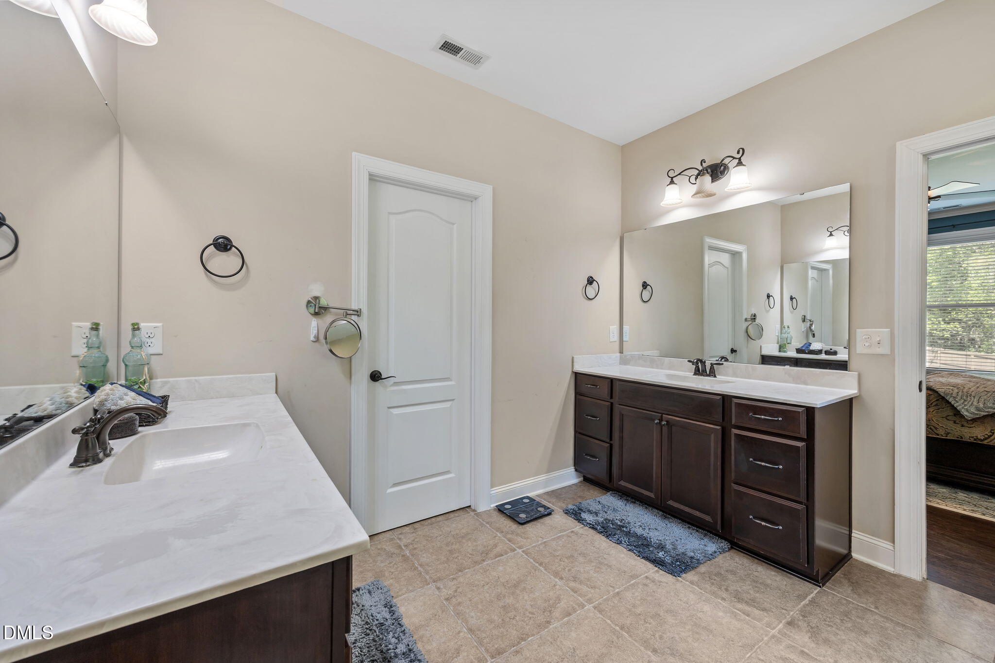 6521 Sunset Manor Drive