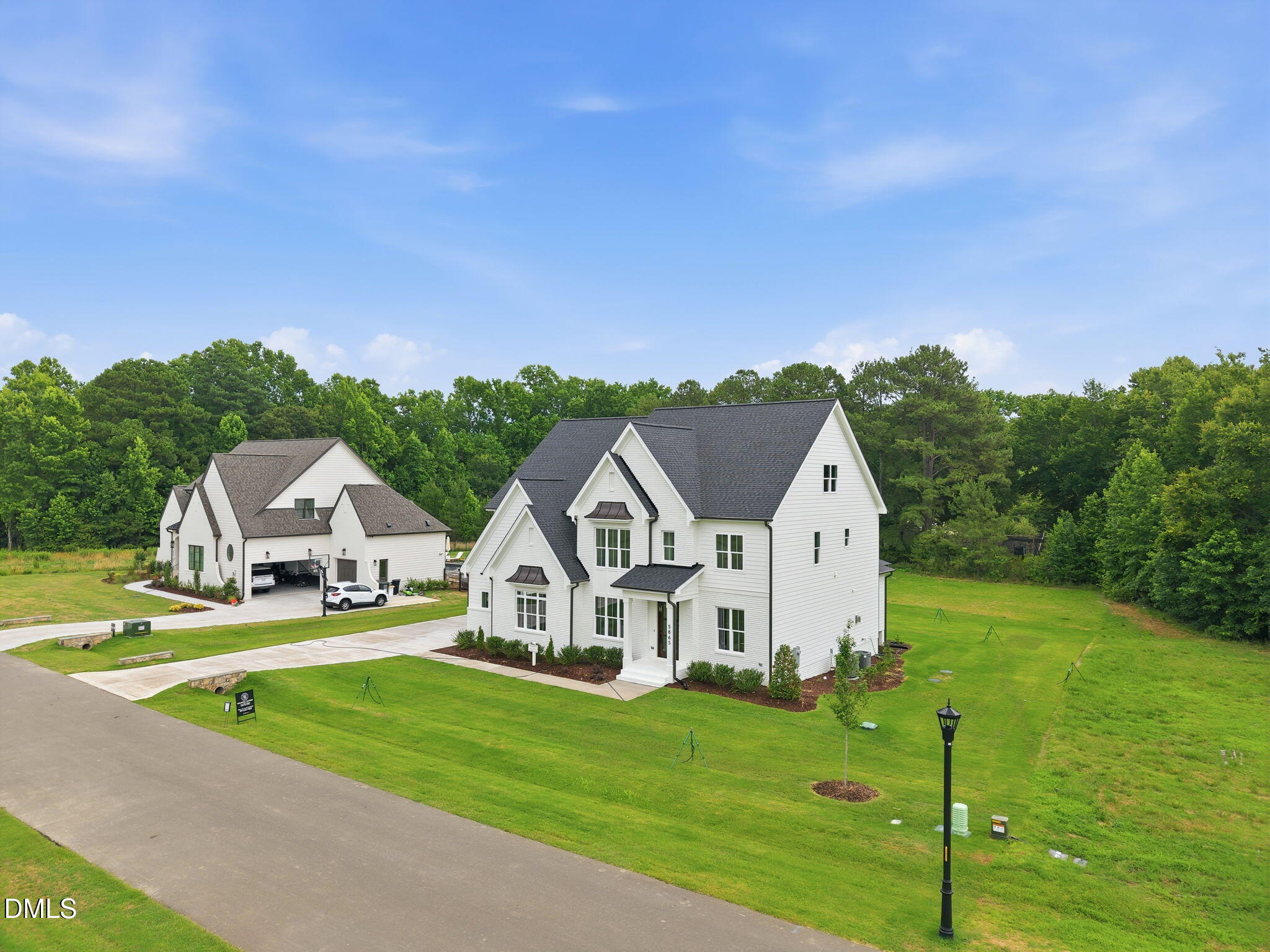 5865 Carriage Gate Drive