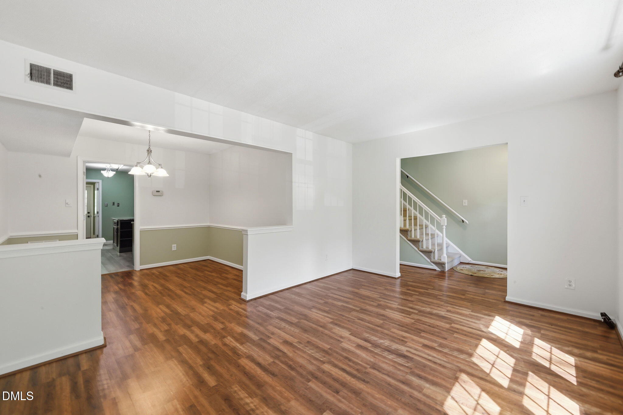 1302 Springlawn Court