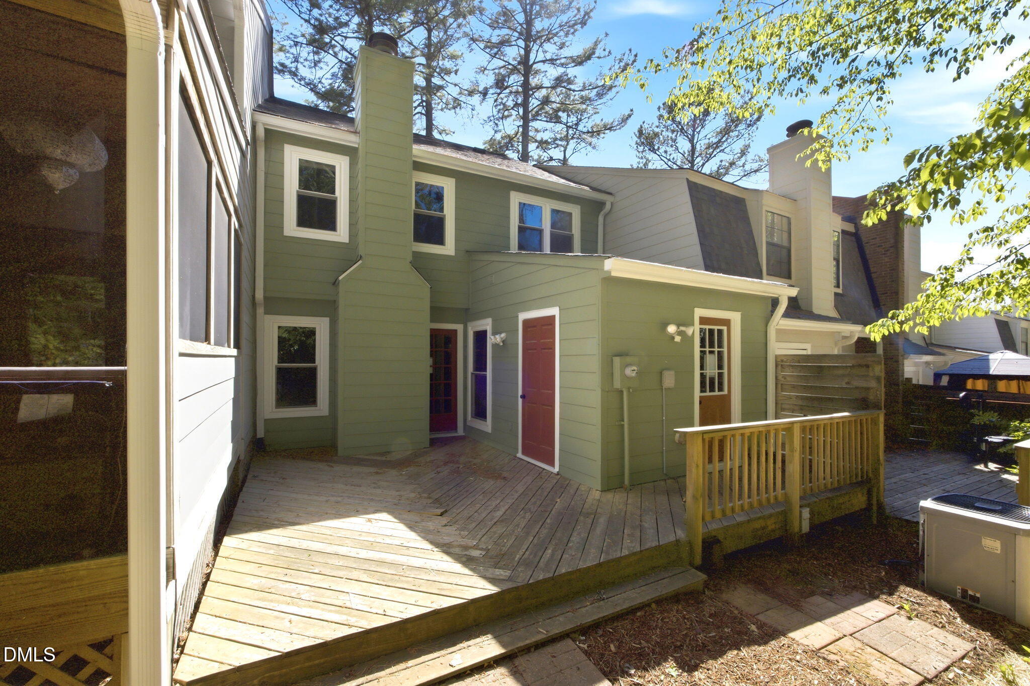 1302 Springlawn Court