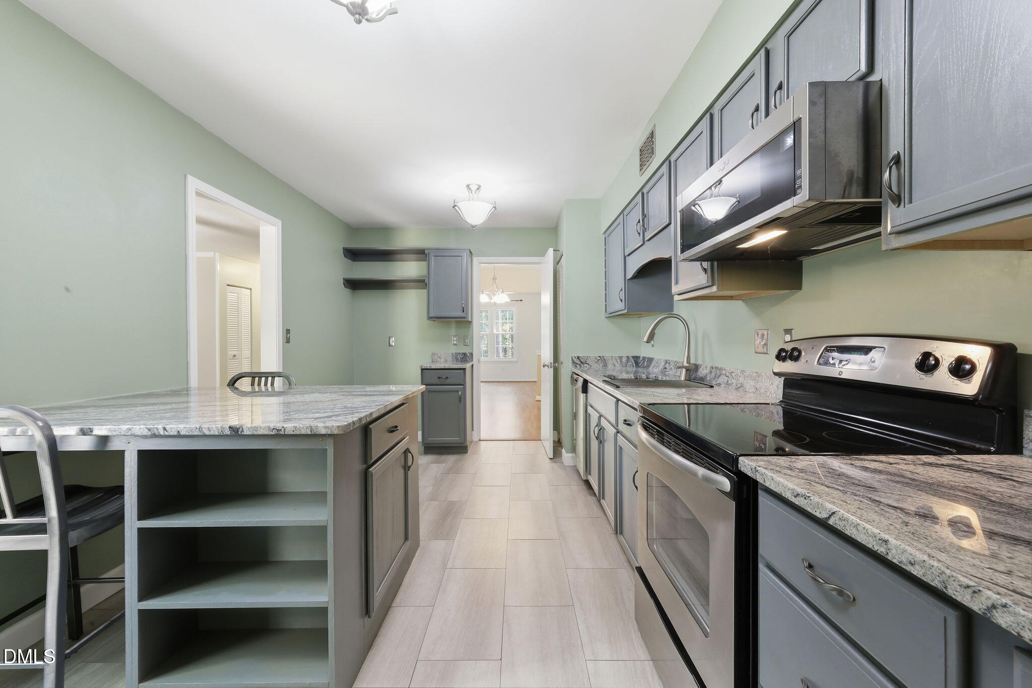 1302 Springlawn Court