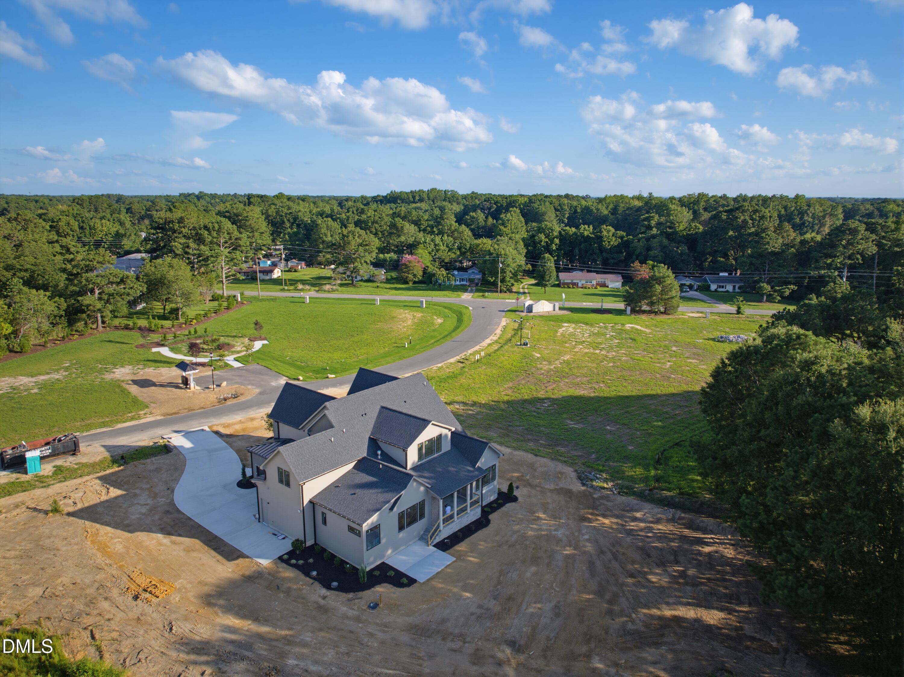 2509 Rosslare Pond Trail