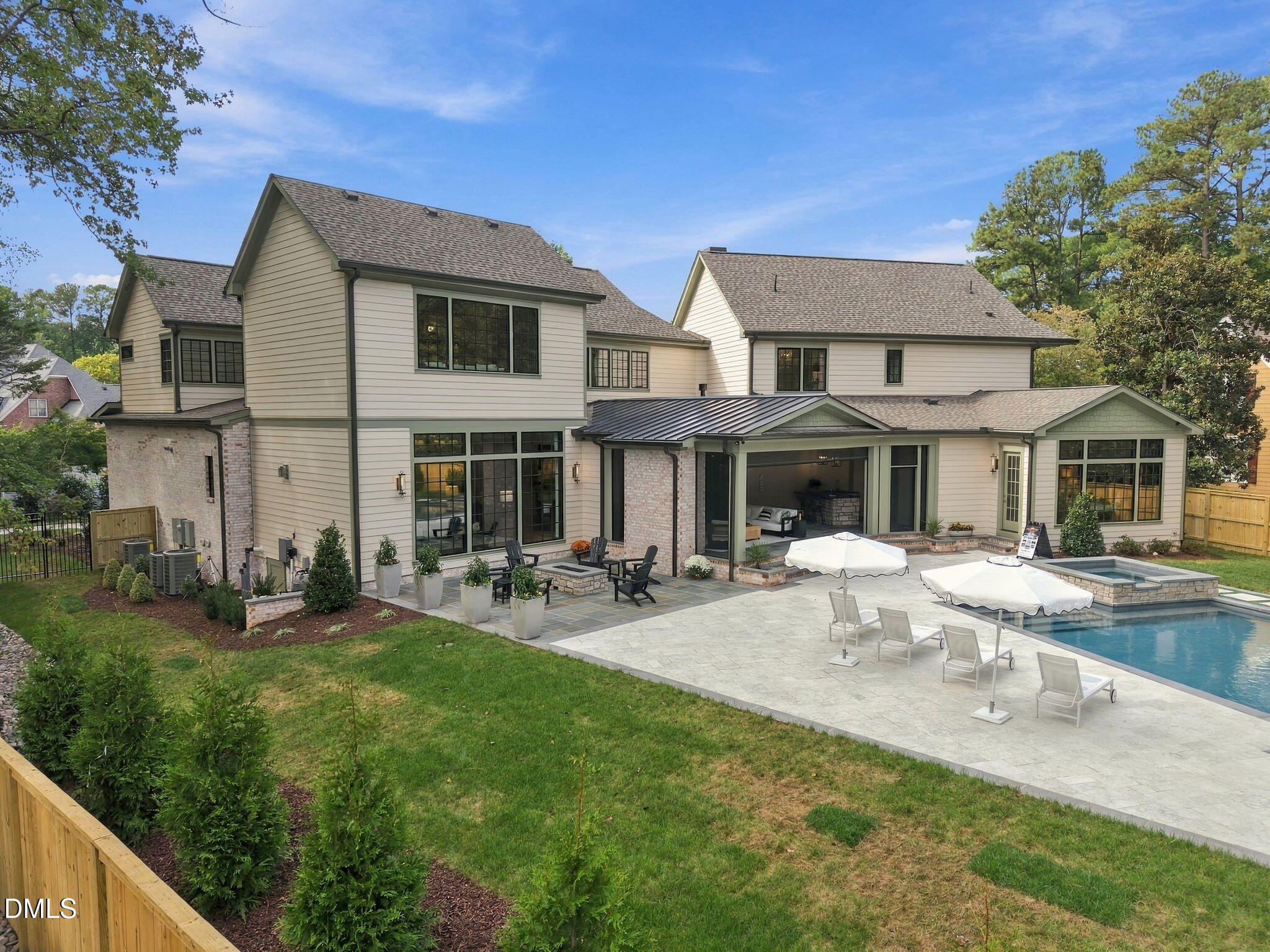 1936 Torrey Pines Place