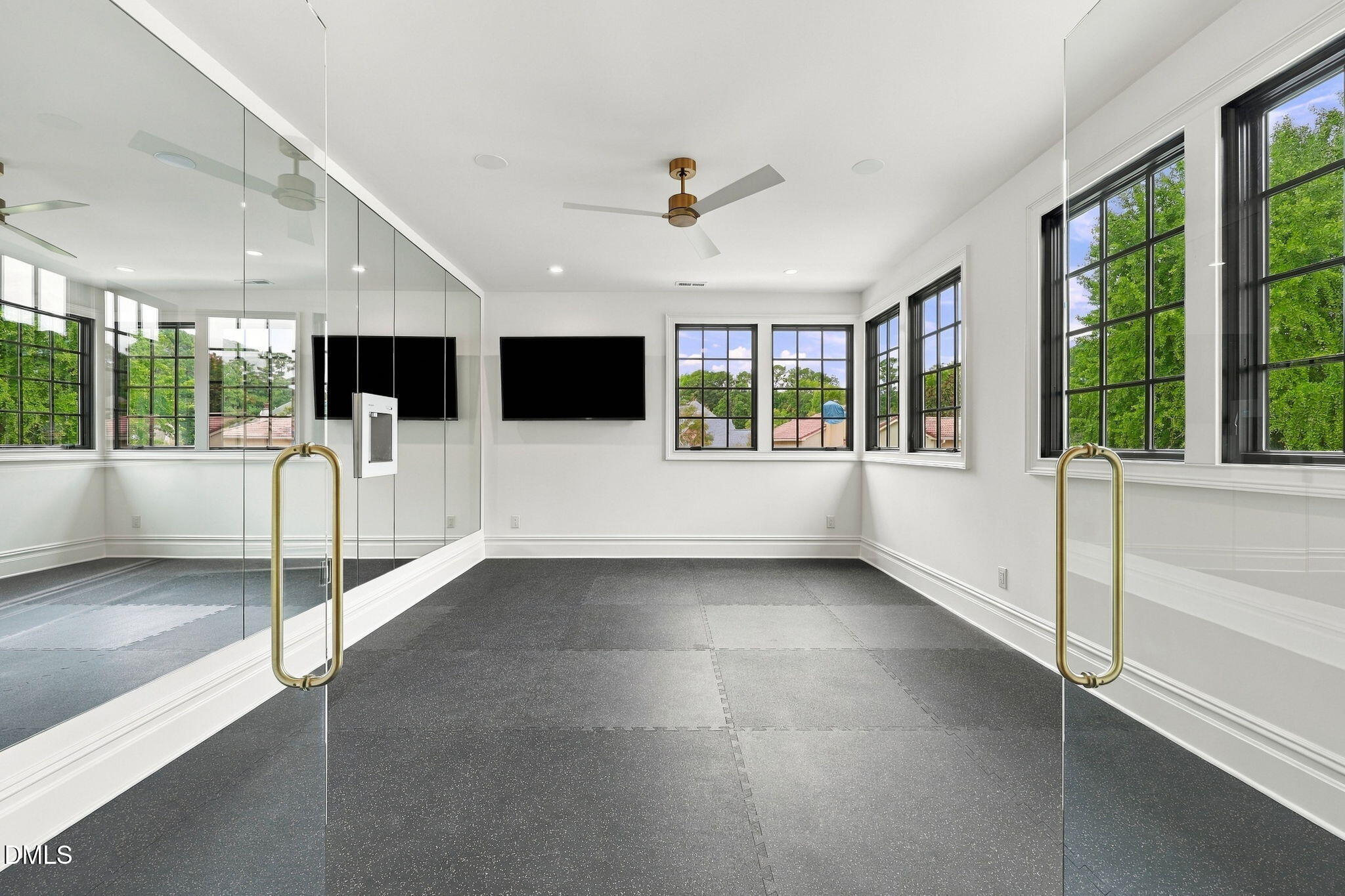 1936 Torrey Pines Place