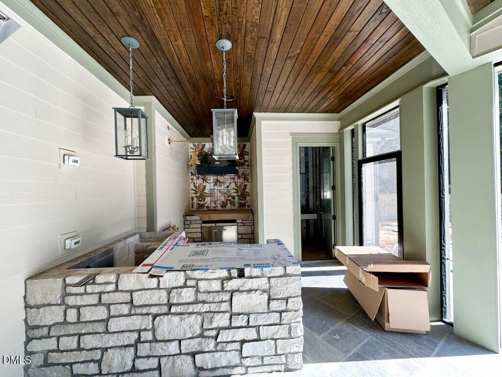 1936 Torrey Pines Place