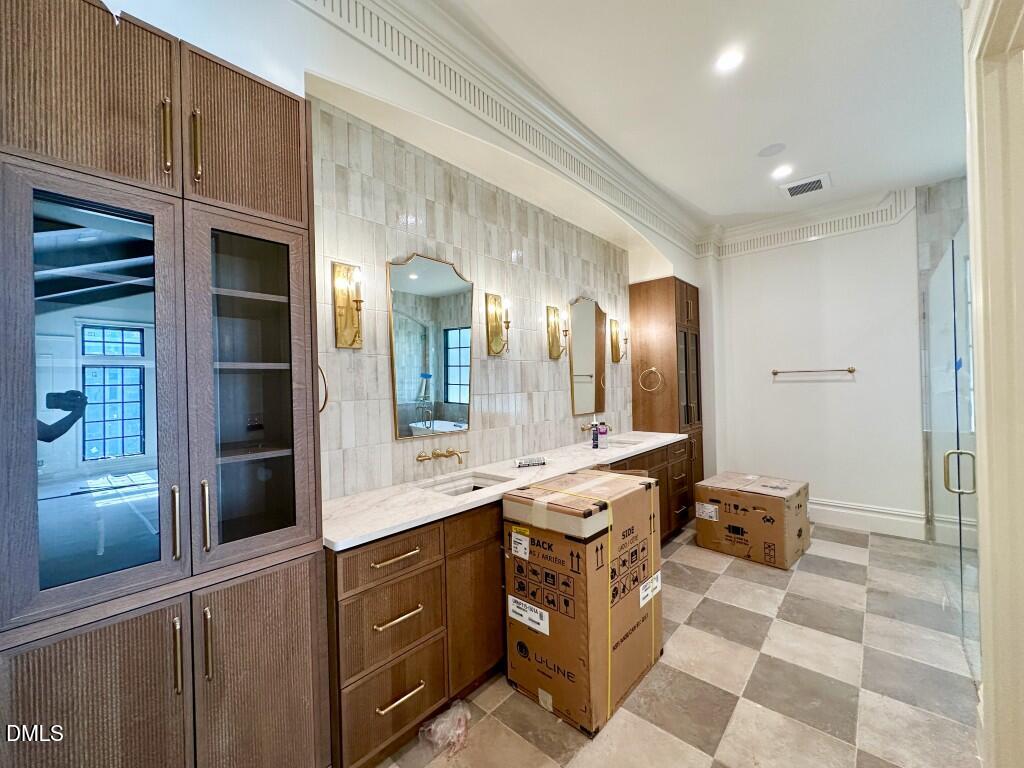 1936 Torrey Pines Place