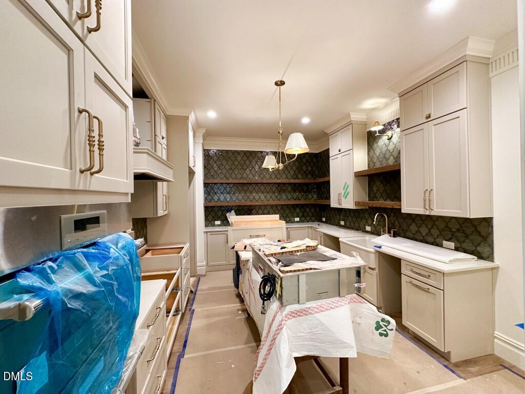 1936 Torrey Pines Place